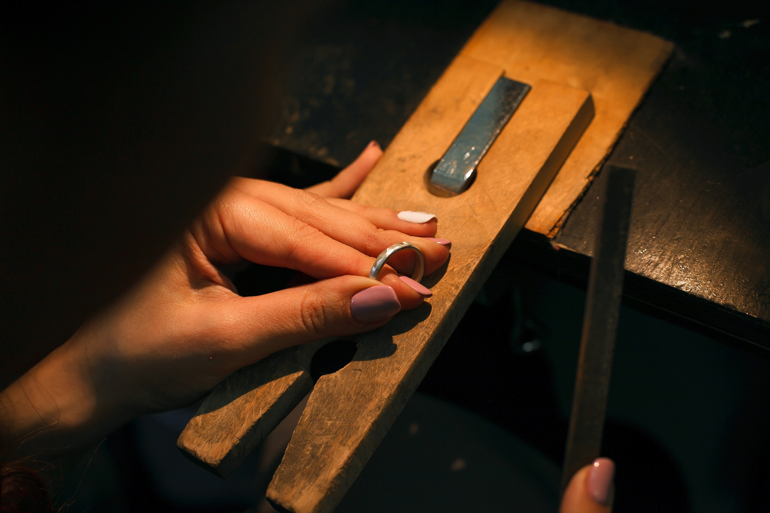 Ювелирная мастерская. Фотограф Евгений Меркулов