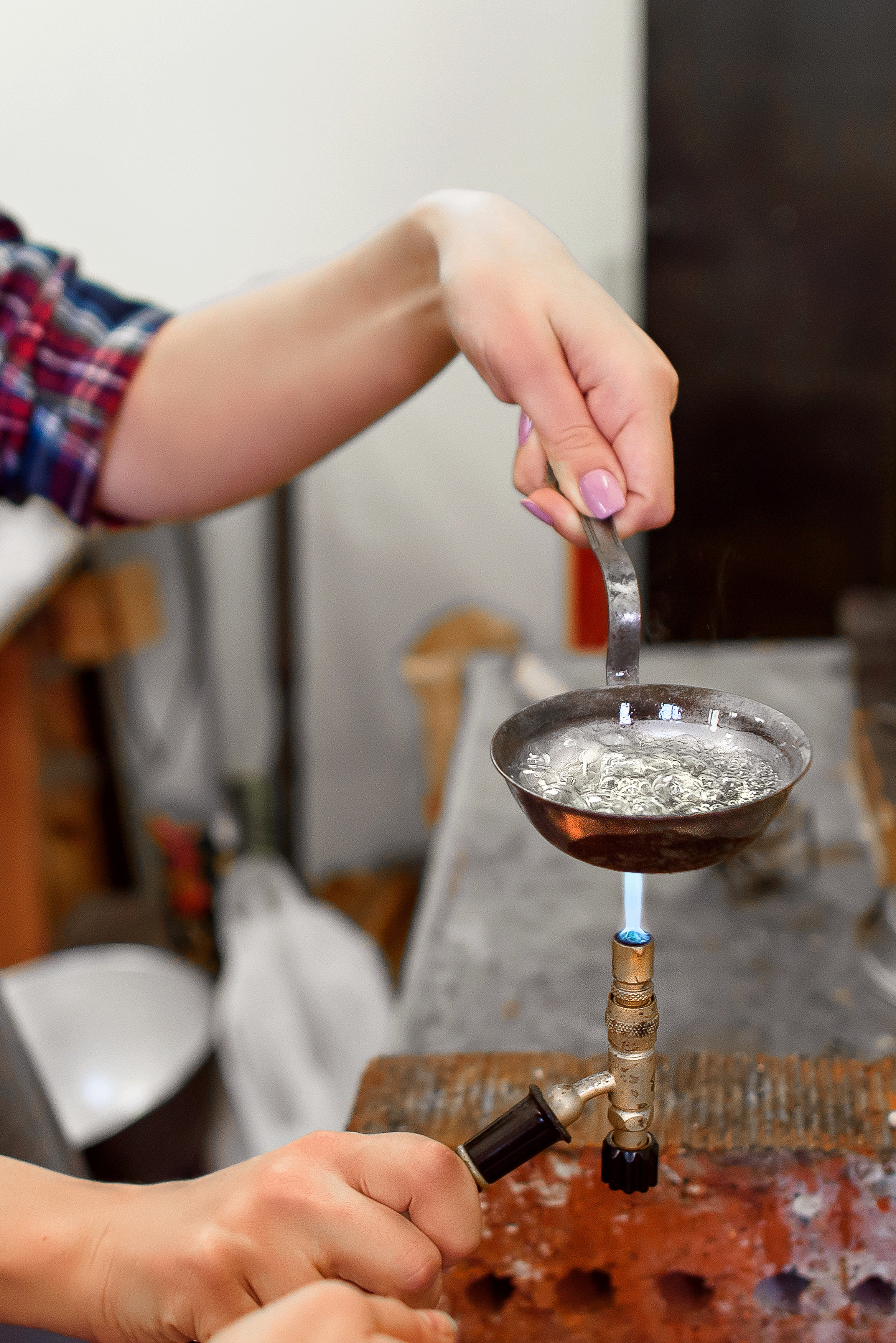 Ювелирная мастерская. Фотограф Евгений Меркулов