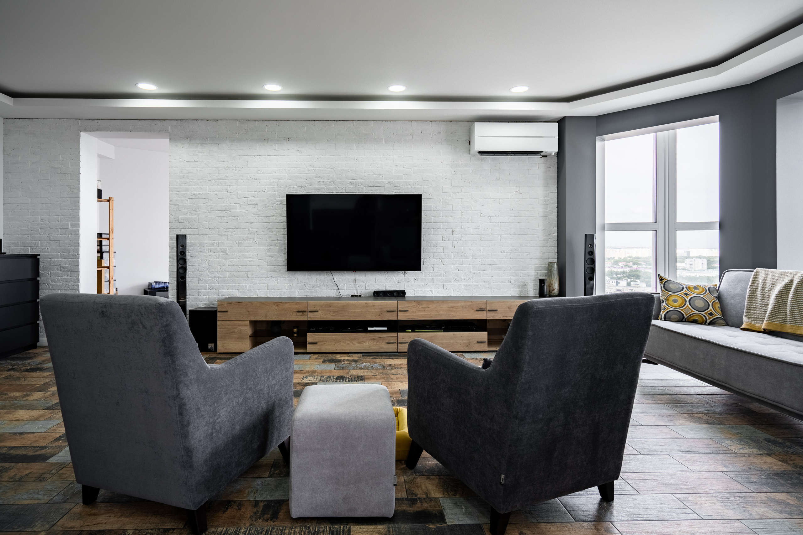 Гаражная. Создаю контент для бизнеса- Андрей Корниенко и упаковываю компании и экспертов в Краснодаре