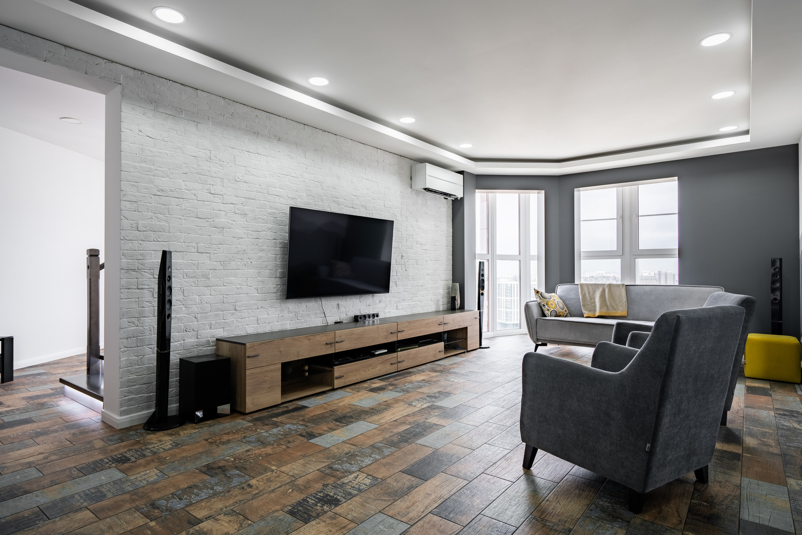 Гаражная. Создаю контент для бизнеса- Андрей Корниенко и упаковываю компании и экспертов в Краснодаре