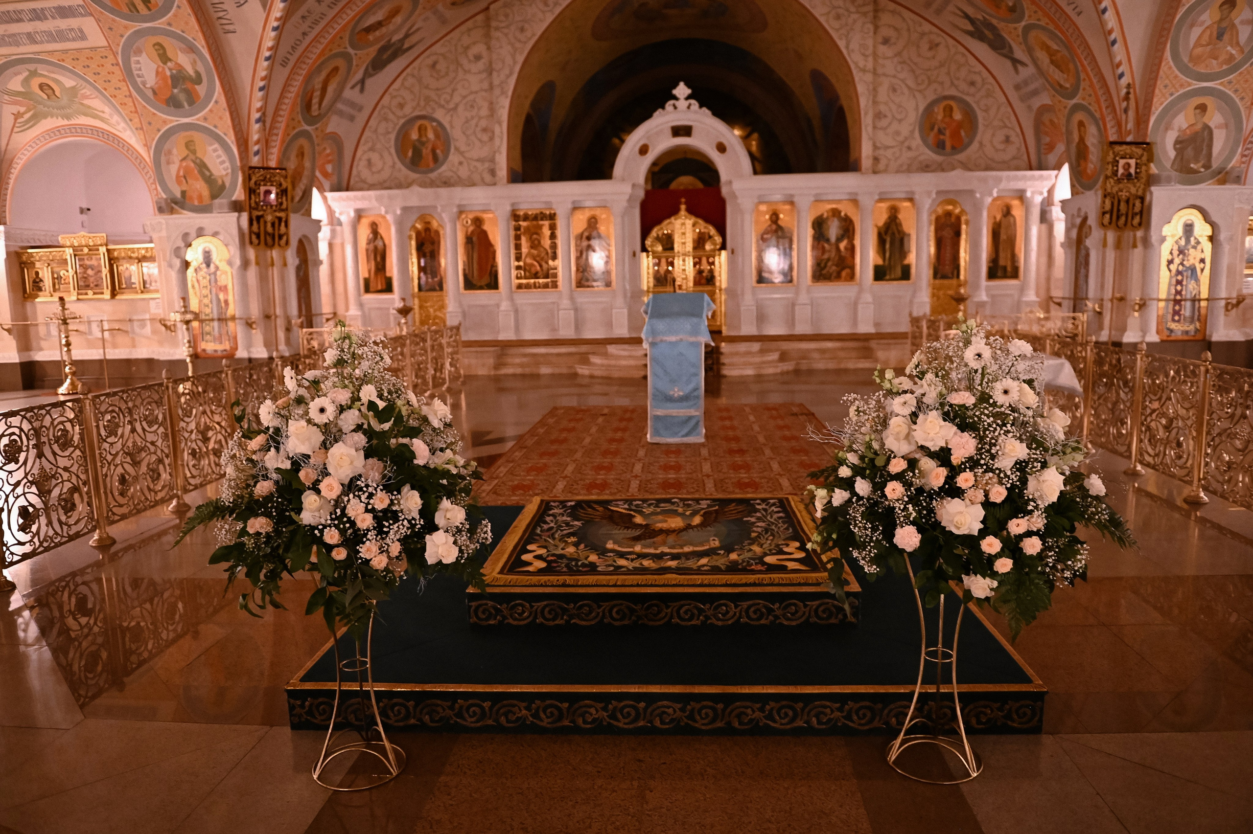 Крещение в Храме Христа Спасителя. Kirillova Studio — мастерская декора и событий Юли Кирилловой