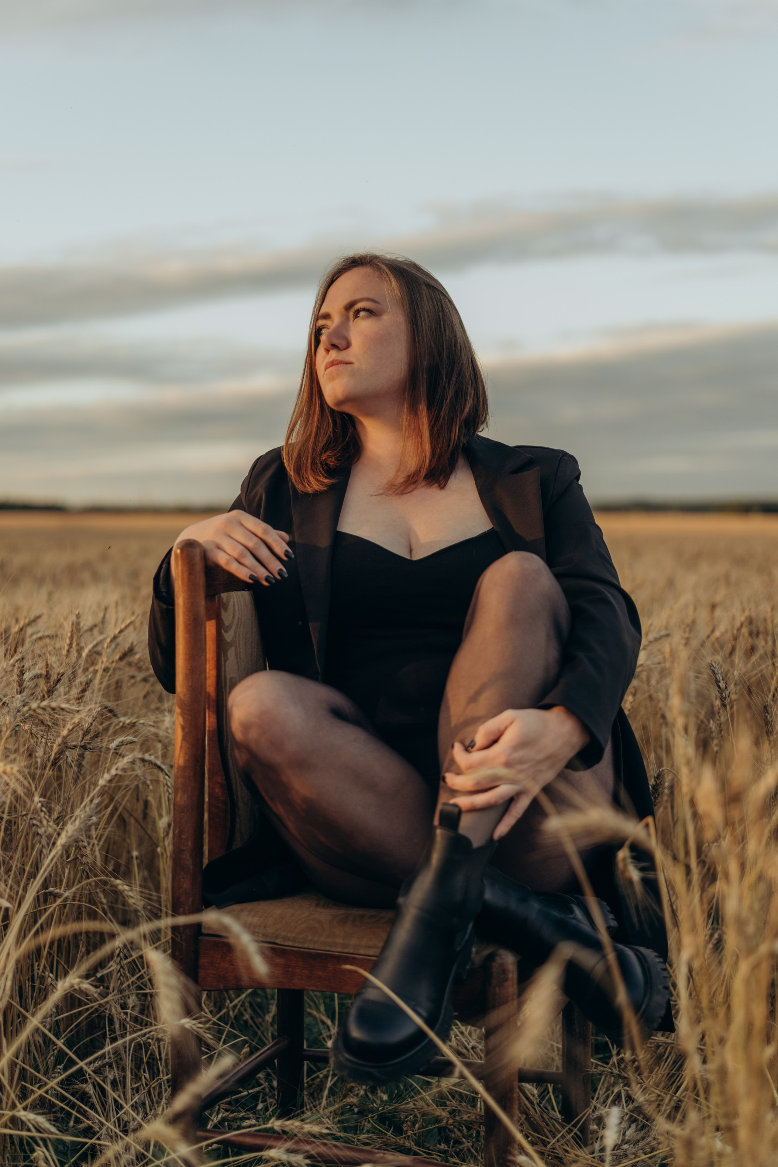 Бунтарка в поле. Фотограф в Тарусе Серпухове Москве Рина Дукежанова