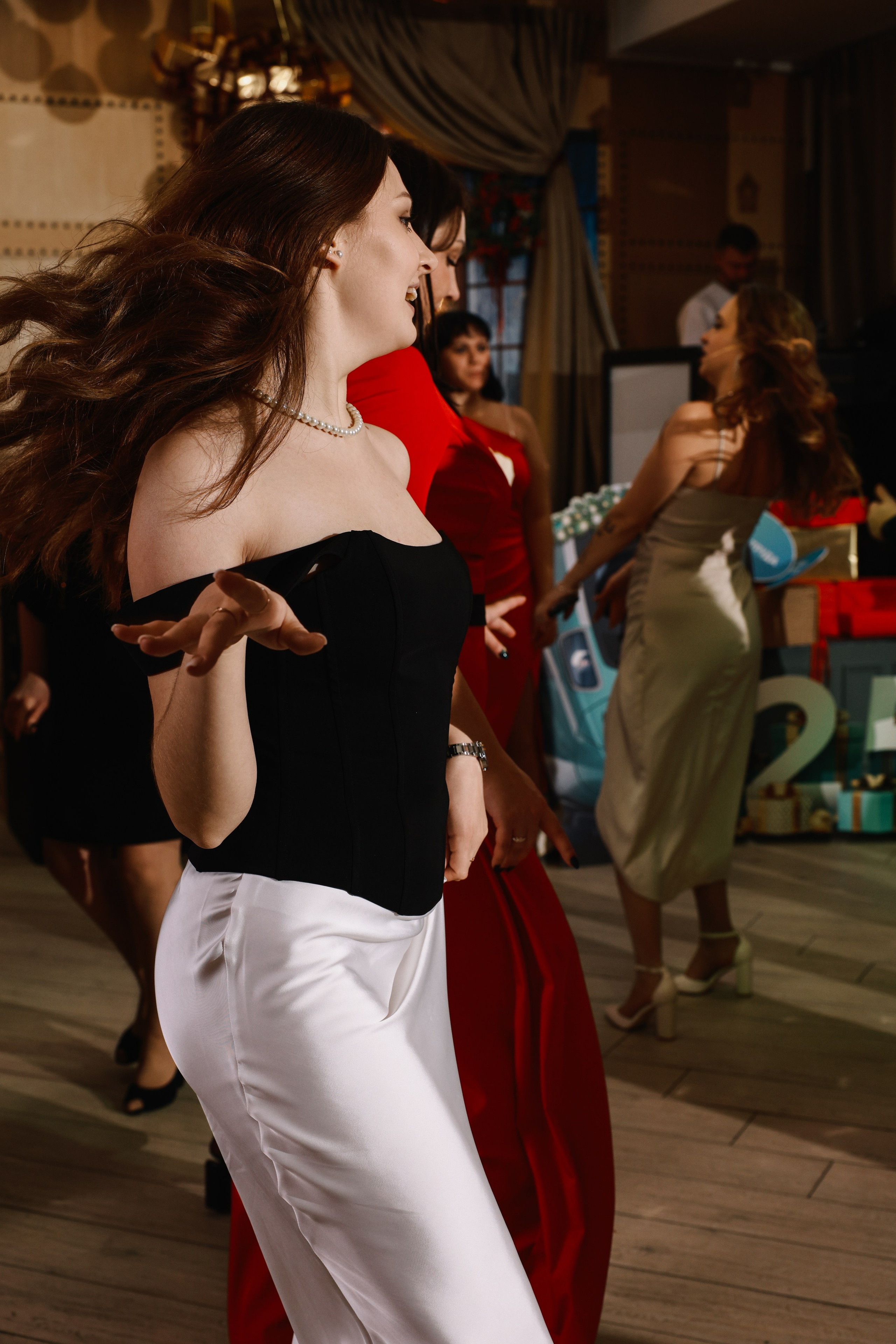 Экспресс Офис, новогодний корпоратив в ресторане Респект, г. Тула. Фотограф в Туле — Борисов Николай