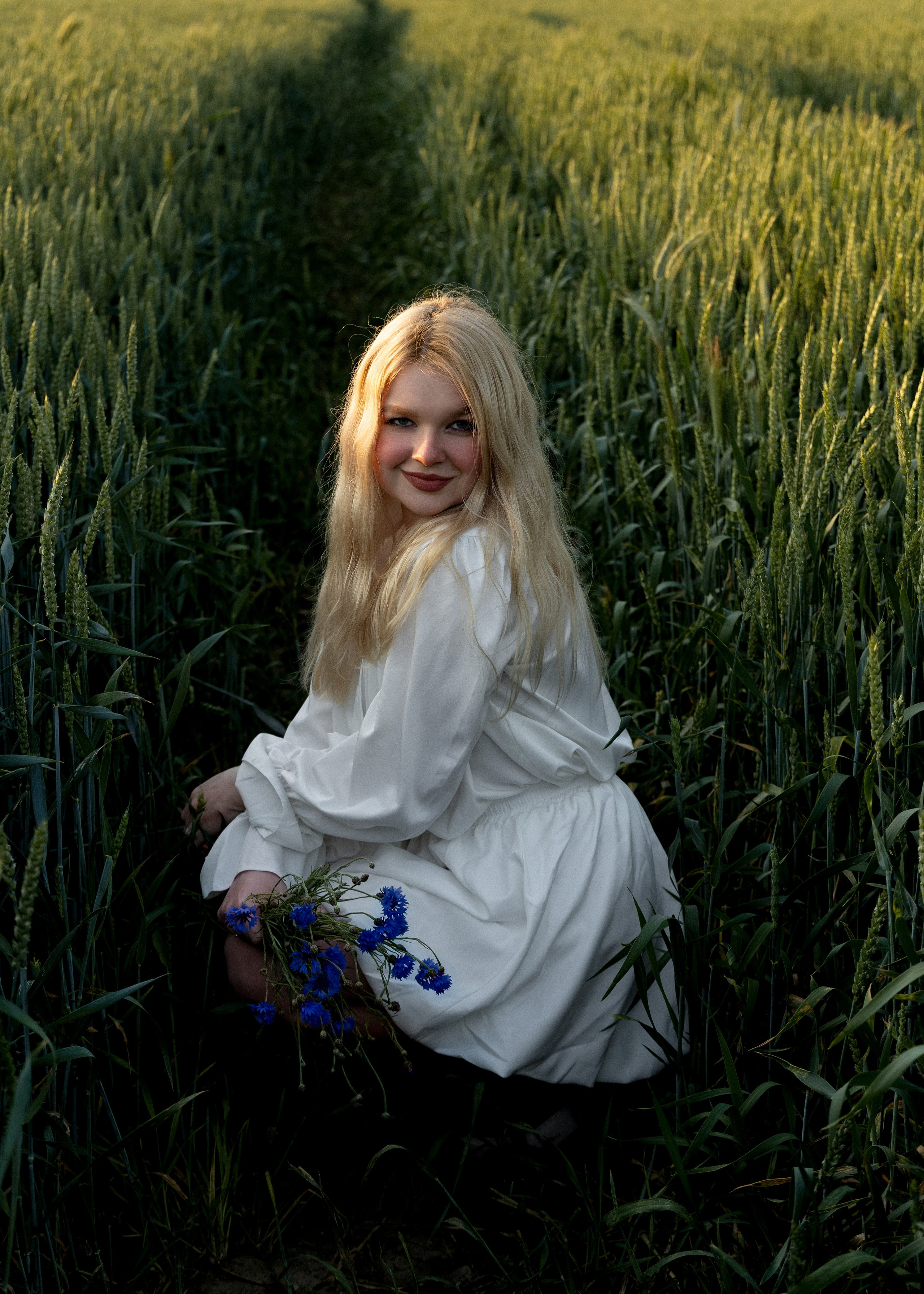 Эмилия | в поле. Фотограф в Калининграде Сокирко Светлана