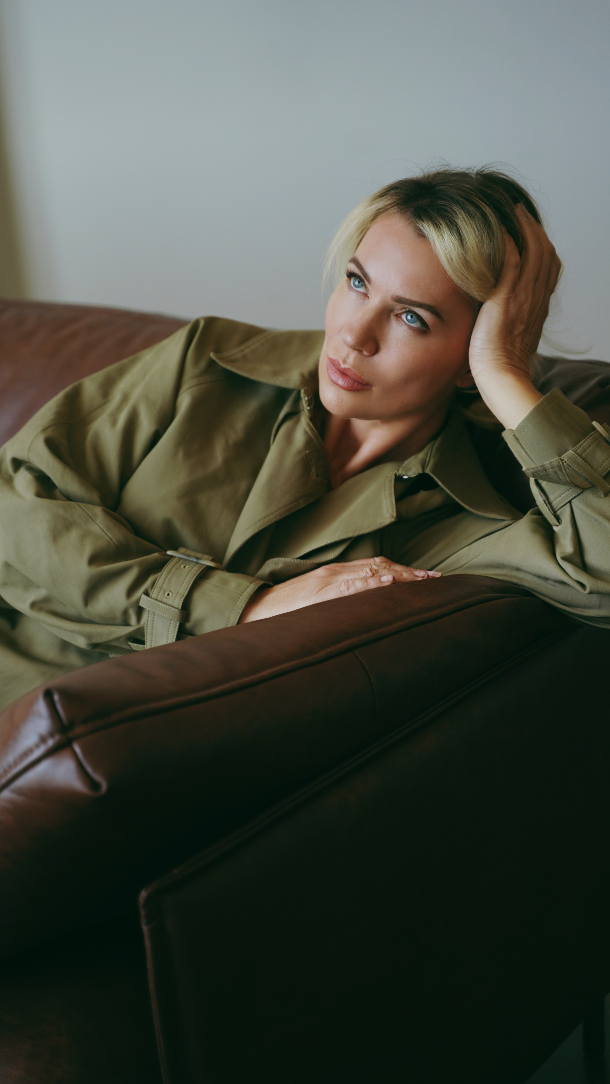 Яна. Главная