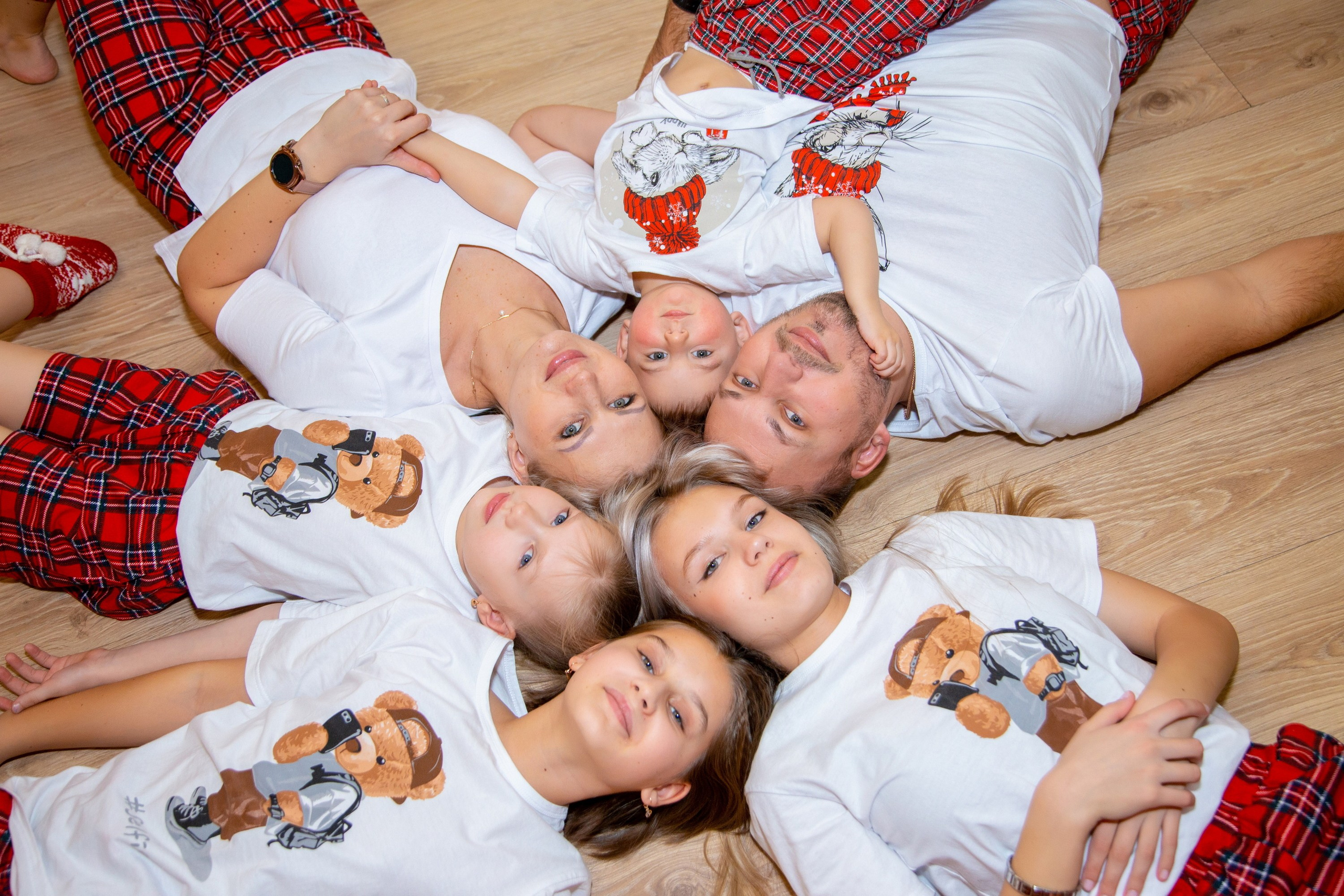 Новогодние фотосессии в Иркутске. Фотограф видеограф Иркутск фото видео студия Алексея Марамзина