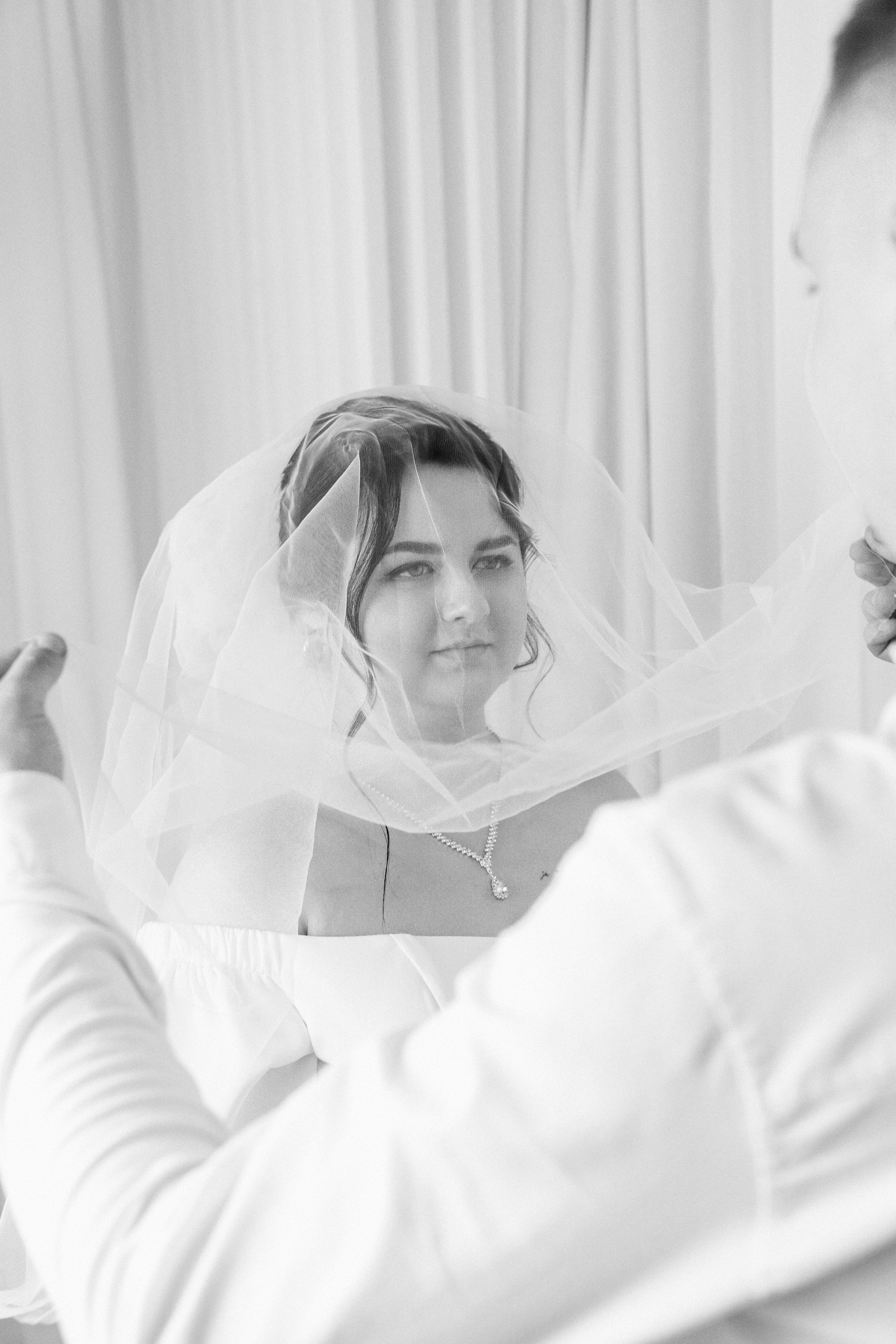 Студийная свадебная история любви. Ваш семейный фотограф в Минске — Вика Трегубова