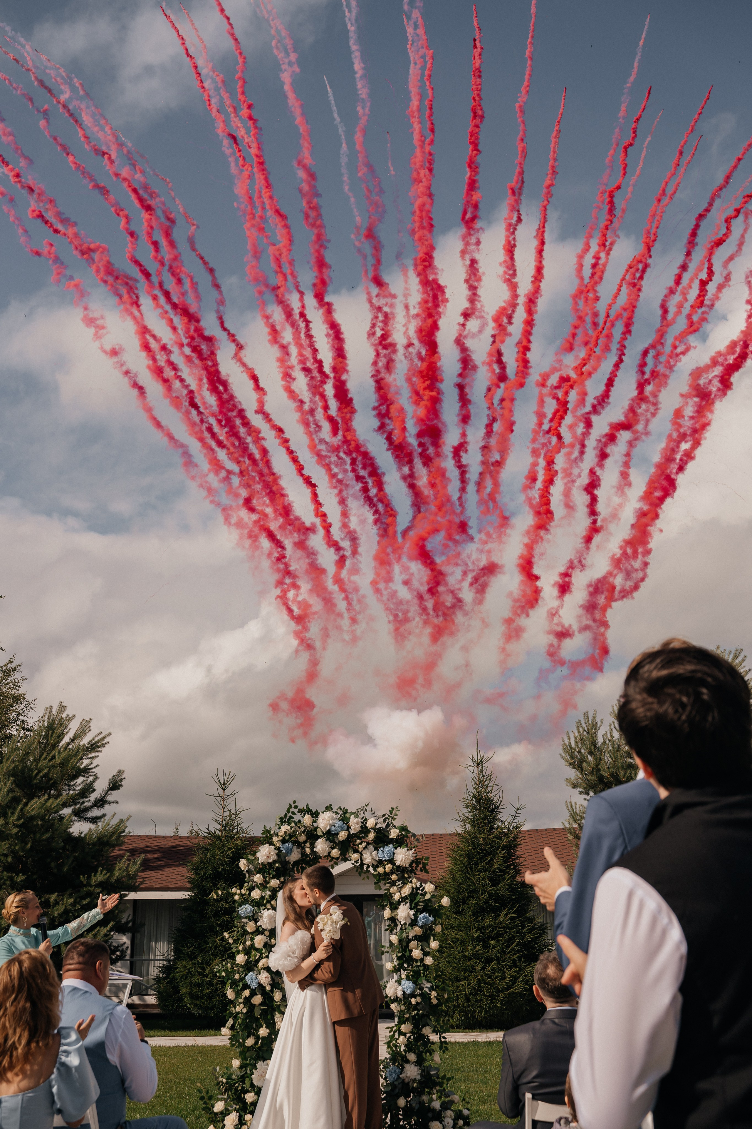 Wedding «Laugh and cry». Свадебные фотограф и видеограф Наталья и Анатолий Новиковы СПб