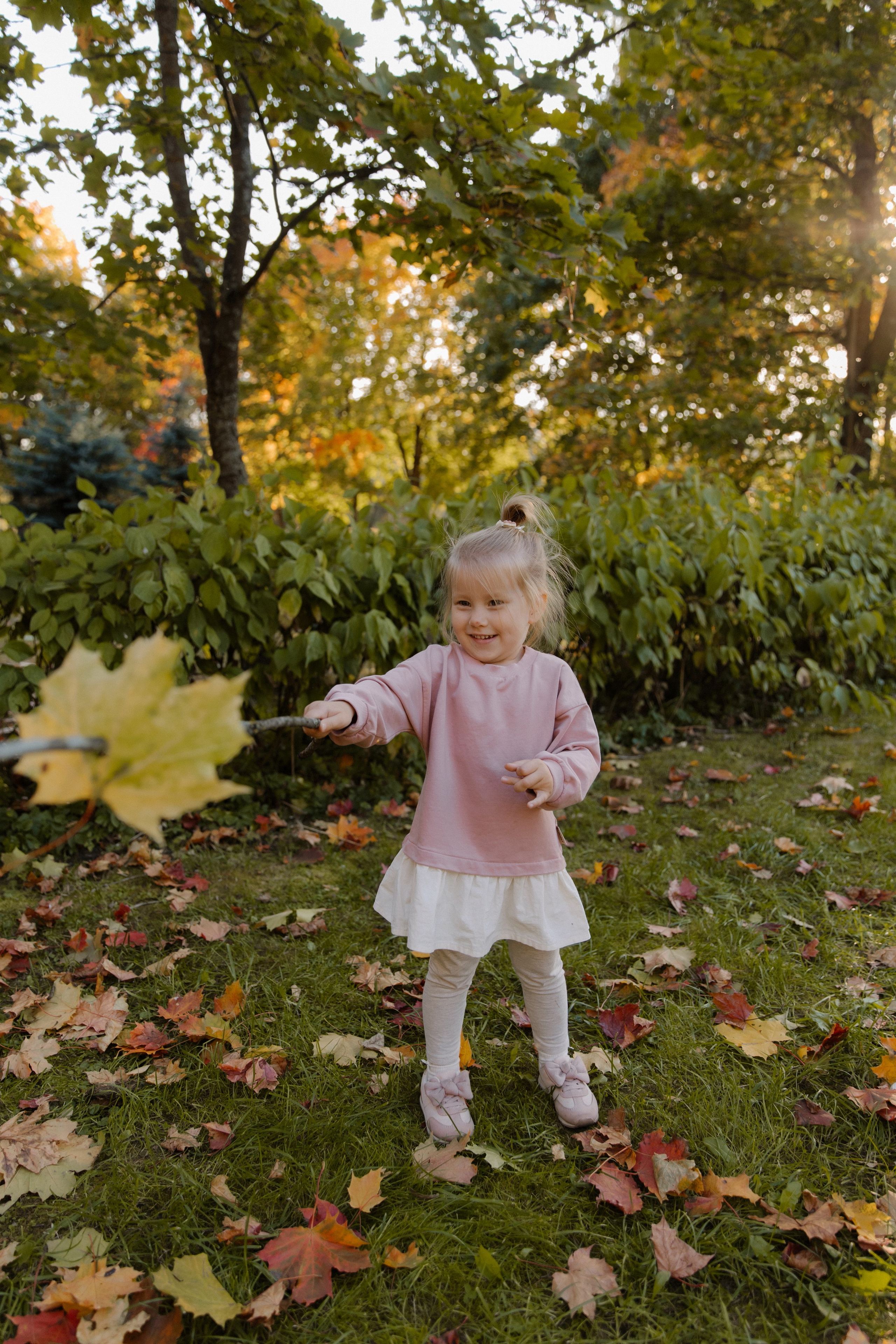 Прогулка Василисы с родителями, дядей и тетей. Семейный и свадебный фотограф в Москве и Зеленограде Пилипенко Юлия