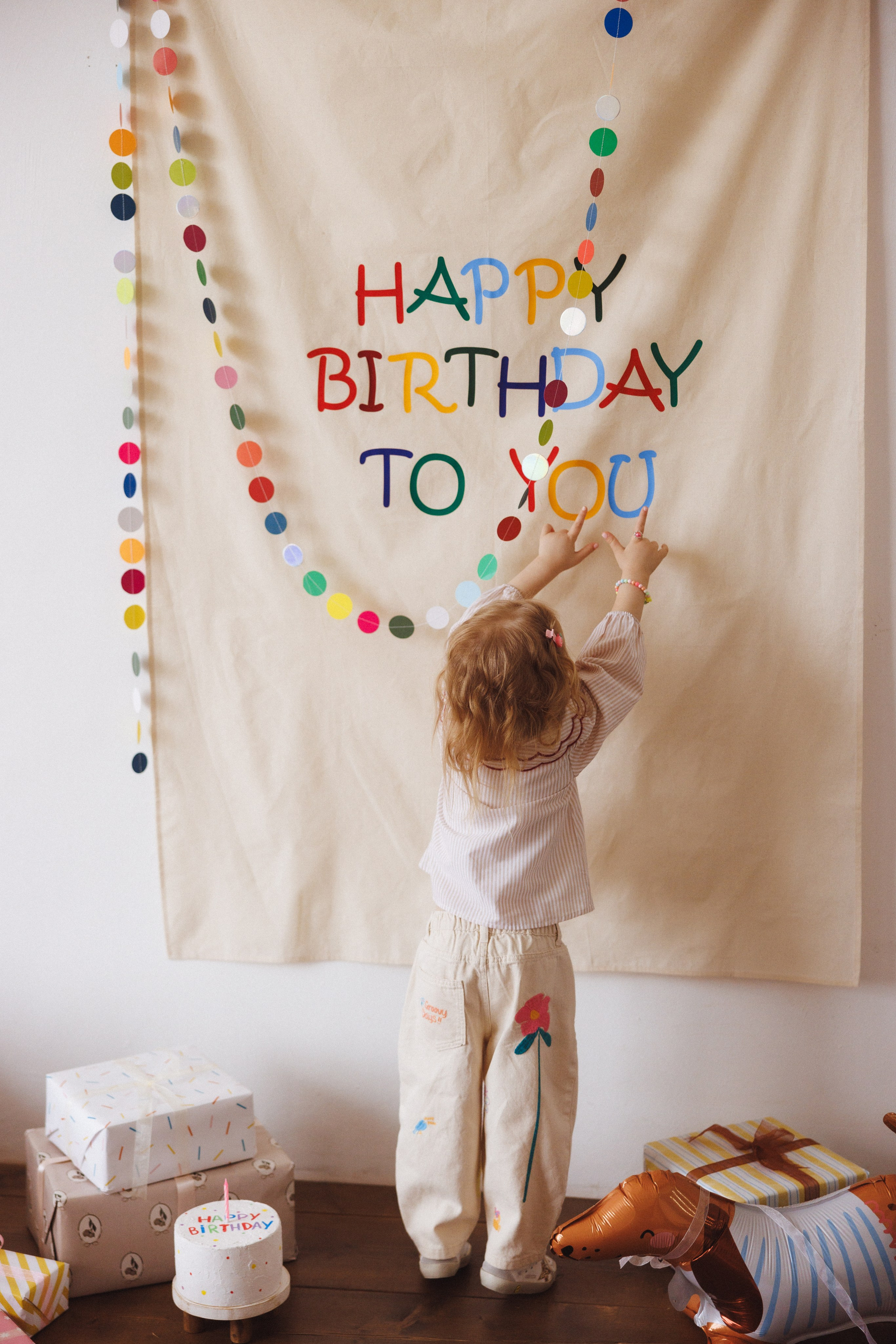 Яркая, весёлая фотосессия к Дню рождения. Фотостудия «Mestone», город Краснодар. Семейный и детский фотограф в Краснодаре Анна Трашкова