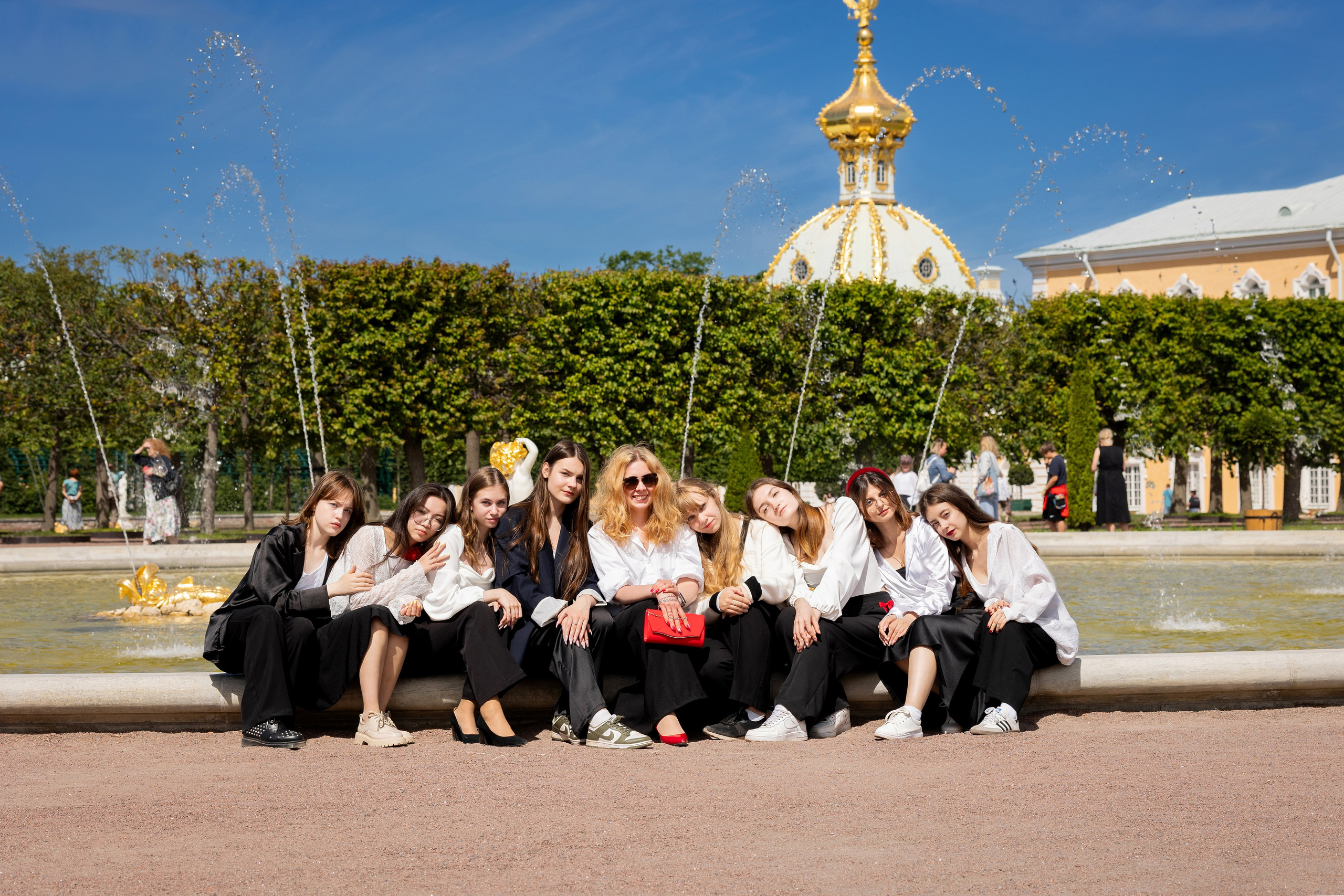 11 класс в Петергофе. Выпускные альбомы. Школьный и семейный фотограф Виктория Игнатьева