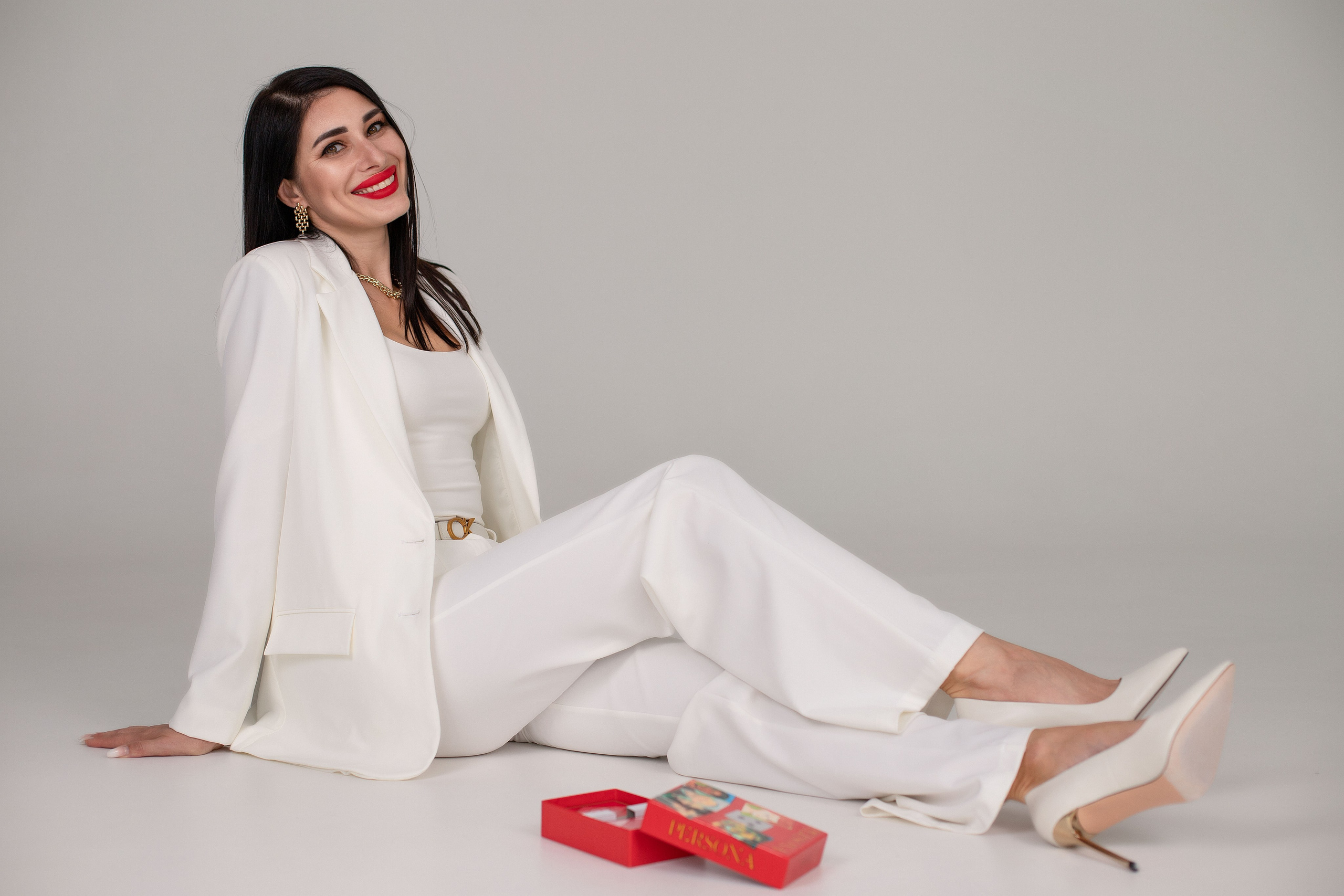 Бизнес контент для продвижения специалистов. Женский и портретный фотограф Мила Прошина. Краснодаар