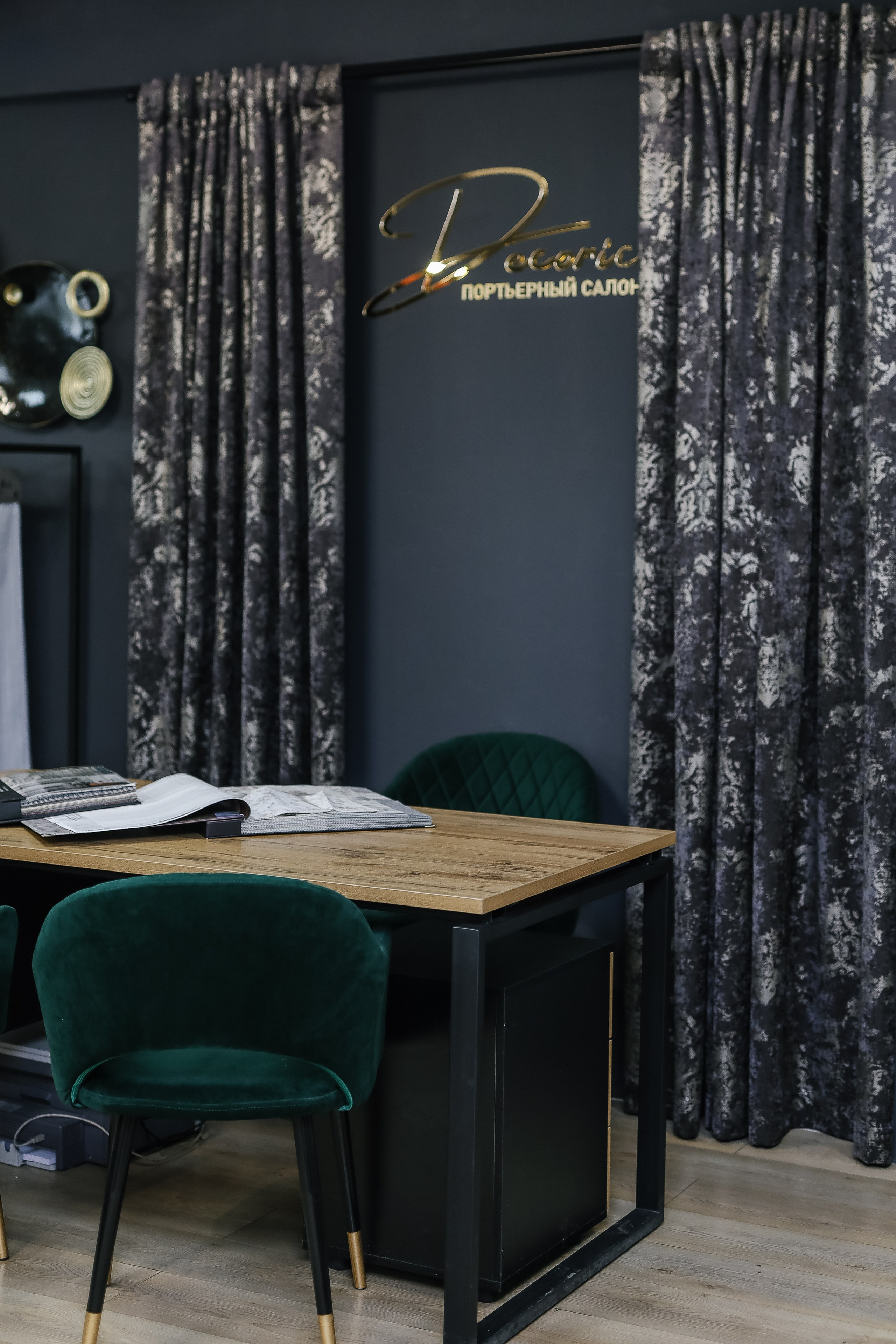 Портьерный салон Декорика. Фотопродакшн продающего контента