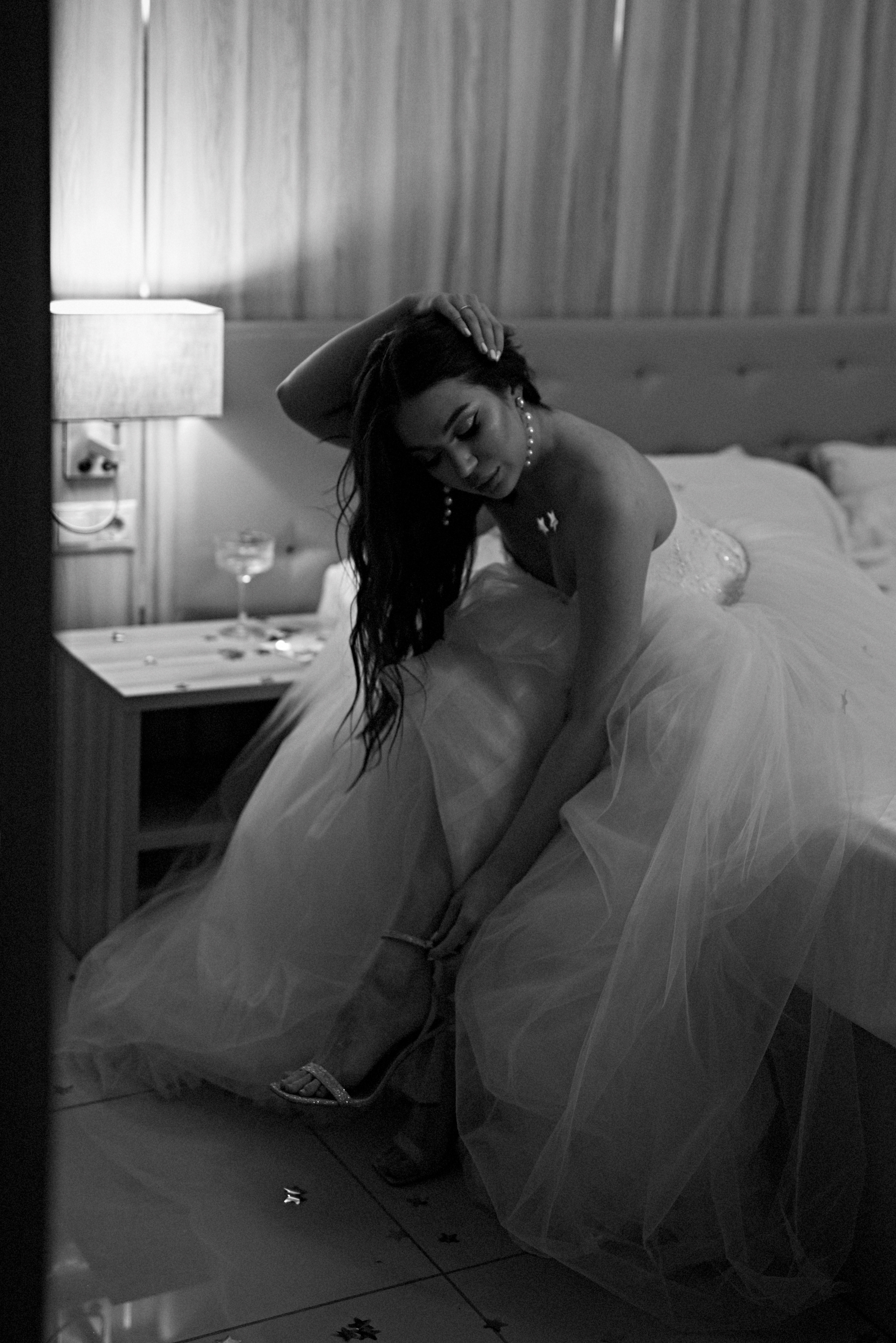 10.04.22 Паша и Кристина ЧБ анонс. Свадебный фотограф Юлия Гусева