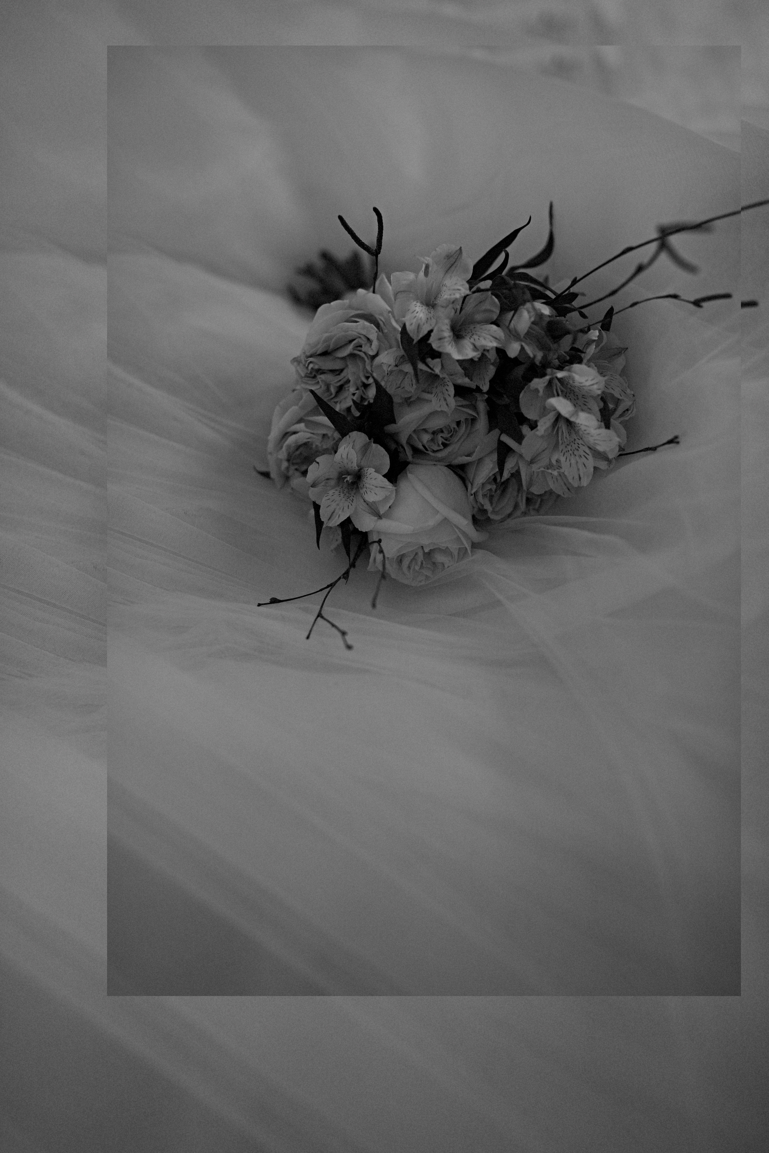 10.04.22 Паша и Кристина ЧБ анонс. Свадебный фотограф Юлия Гусева