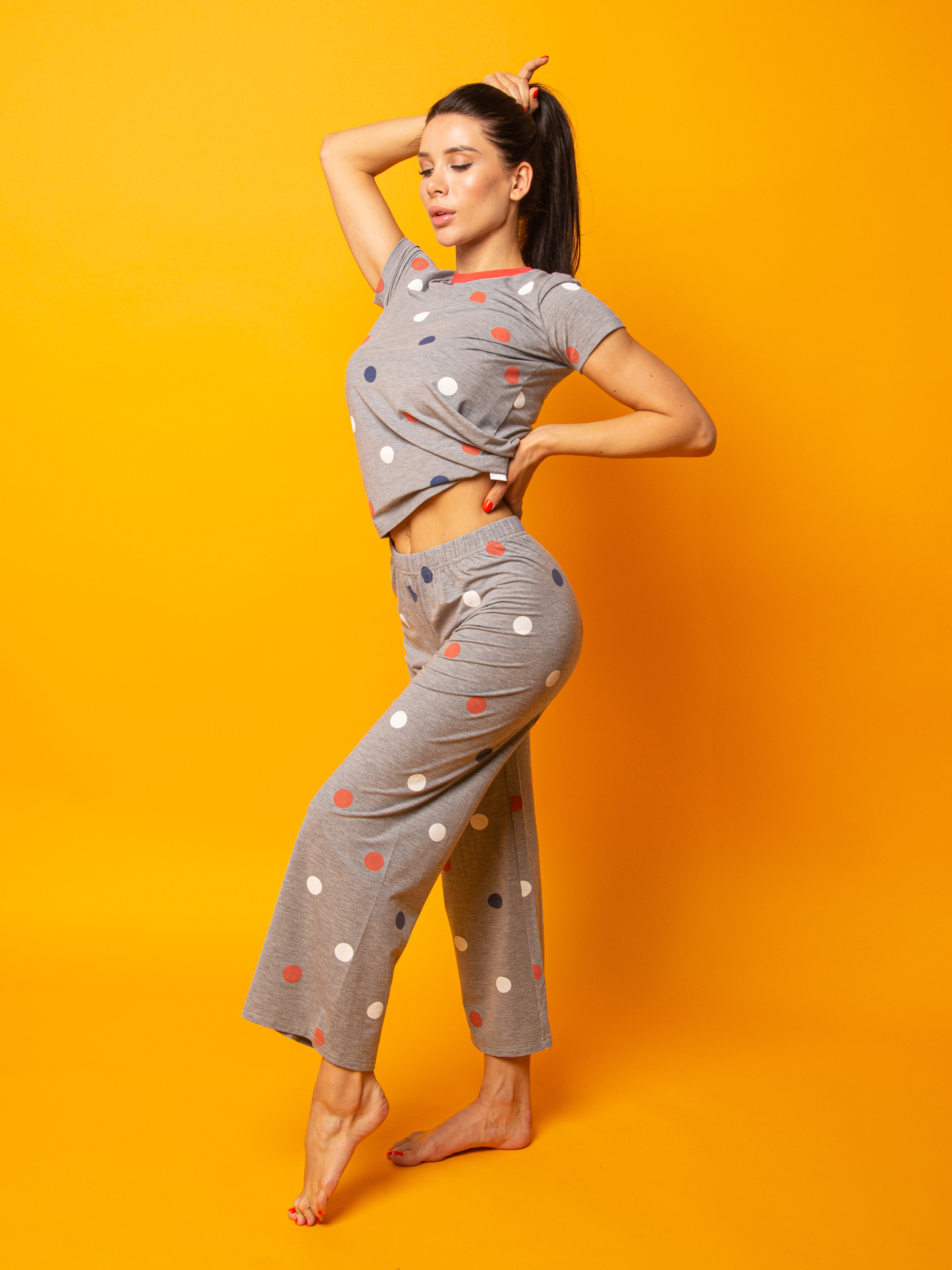 Цветной фон. Фото для маркетплейсов и интернет магазинов Москва