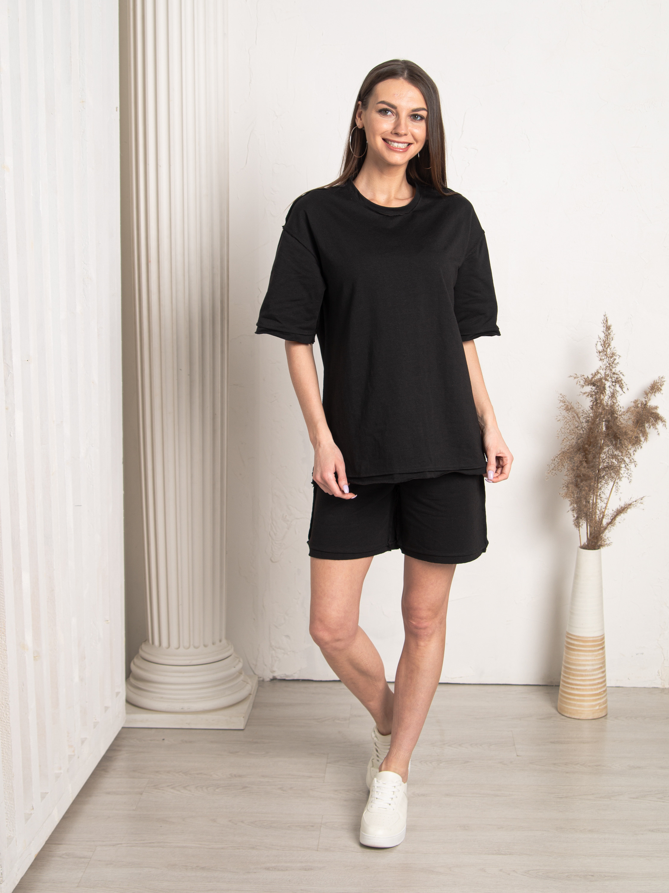 Комплекты одежды / домашние костюмы. Фото для маркетплейсов и интернет магазинов Москва