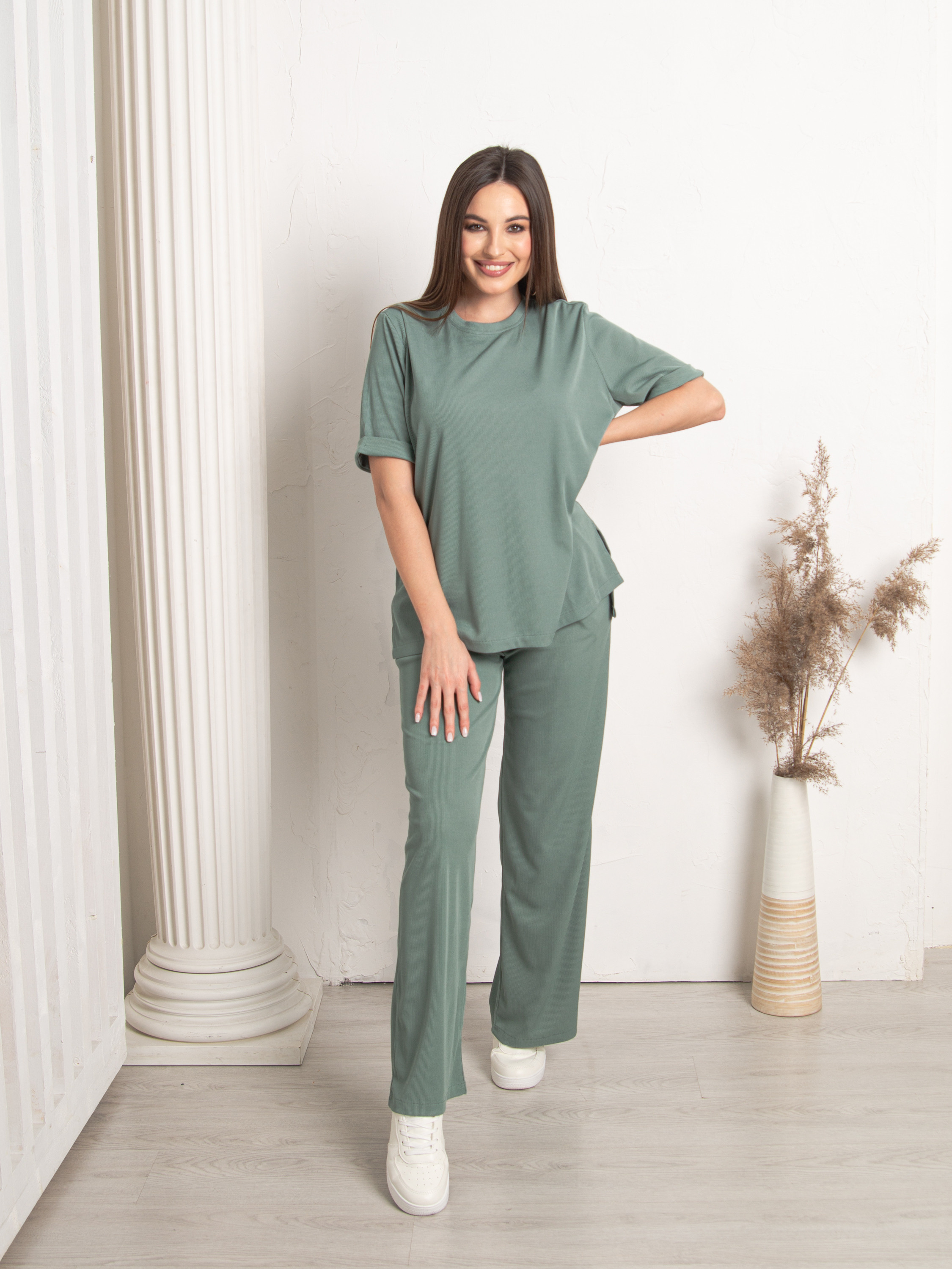 Комплекты одежды / домашние костюмы. Фото для маркетплейсов и интернет магазинов Москва