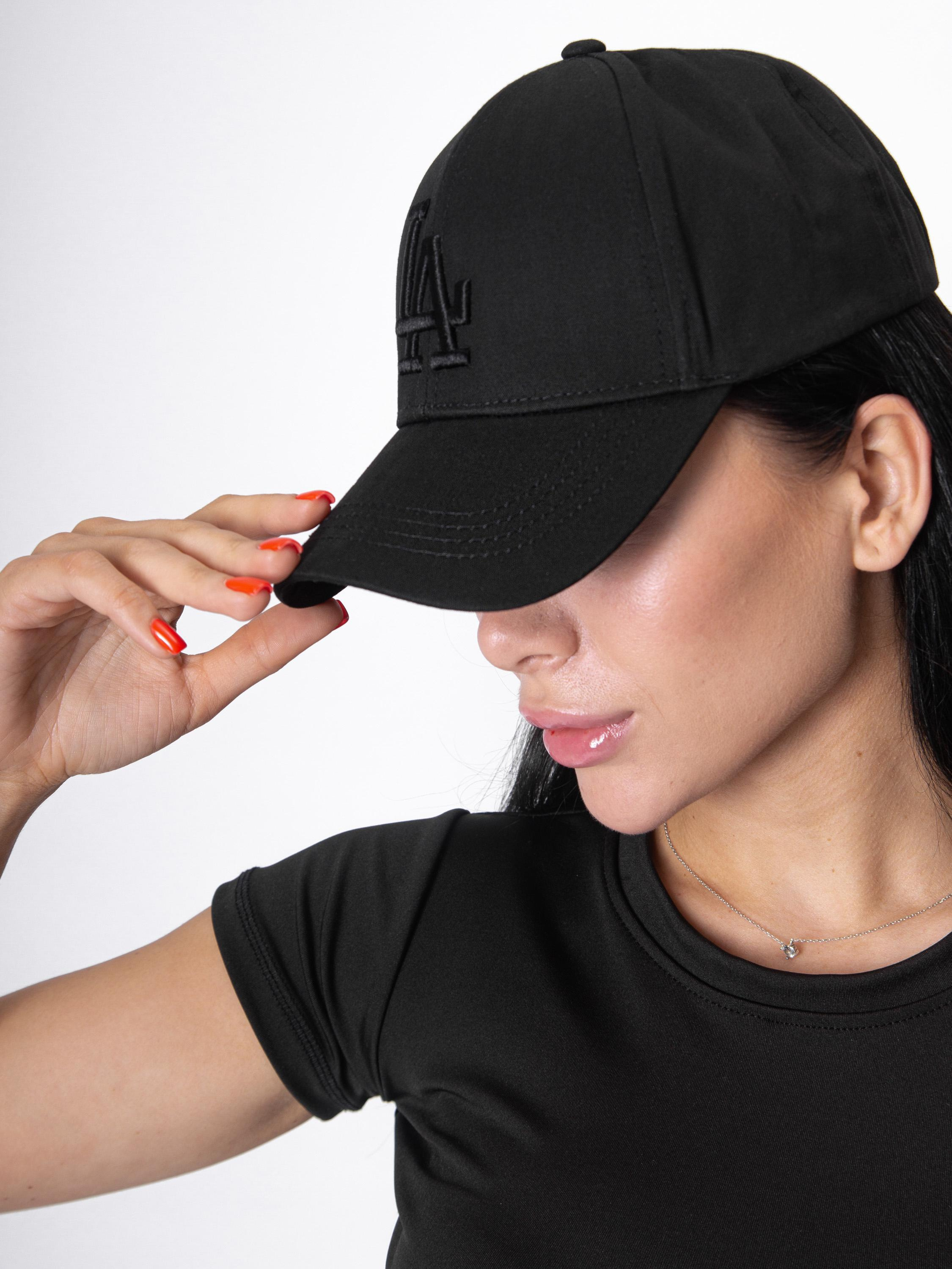 Головные уборы. Фото для маркетплейсов и интернет магазинов Москва