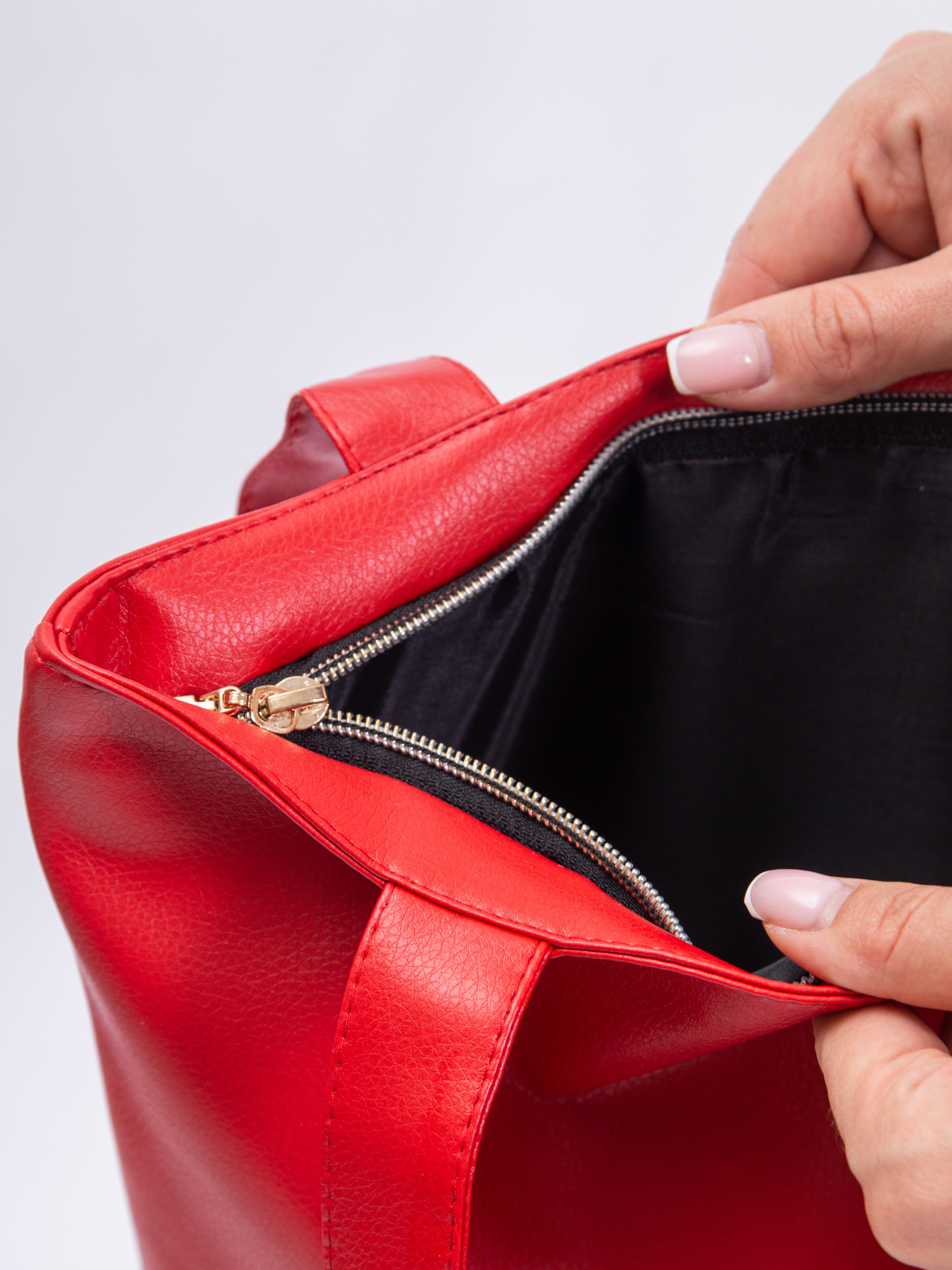 Сумки и портфели. Фото для маркетплейсов и интернет магазинов Москва