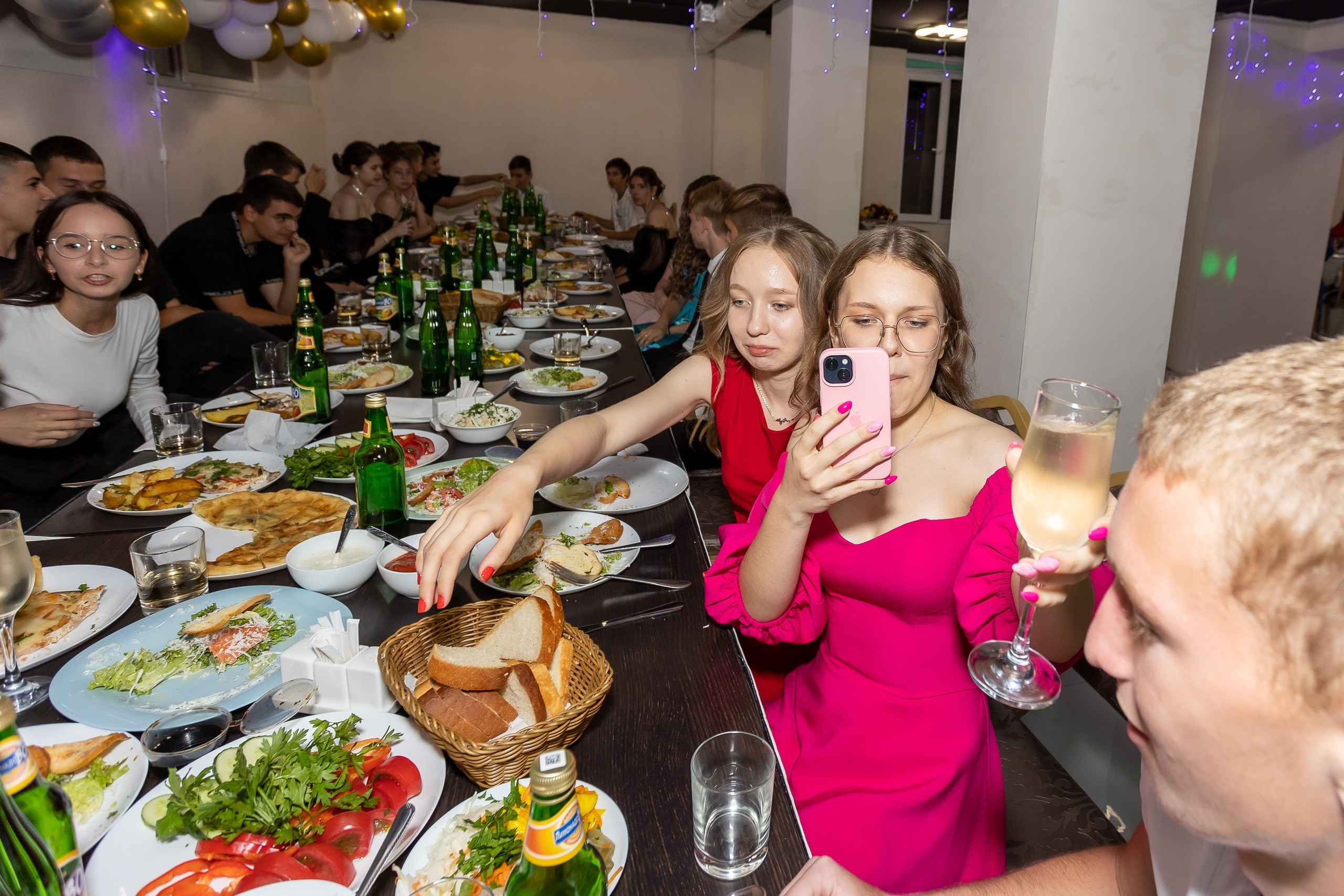 Вручение аттестата и выпускной вечер. Выпускные альбомы Майкоп, Краснодар Елена Золотарева