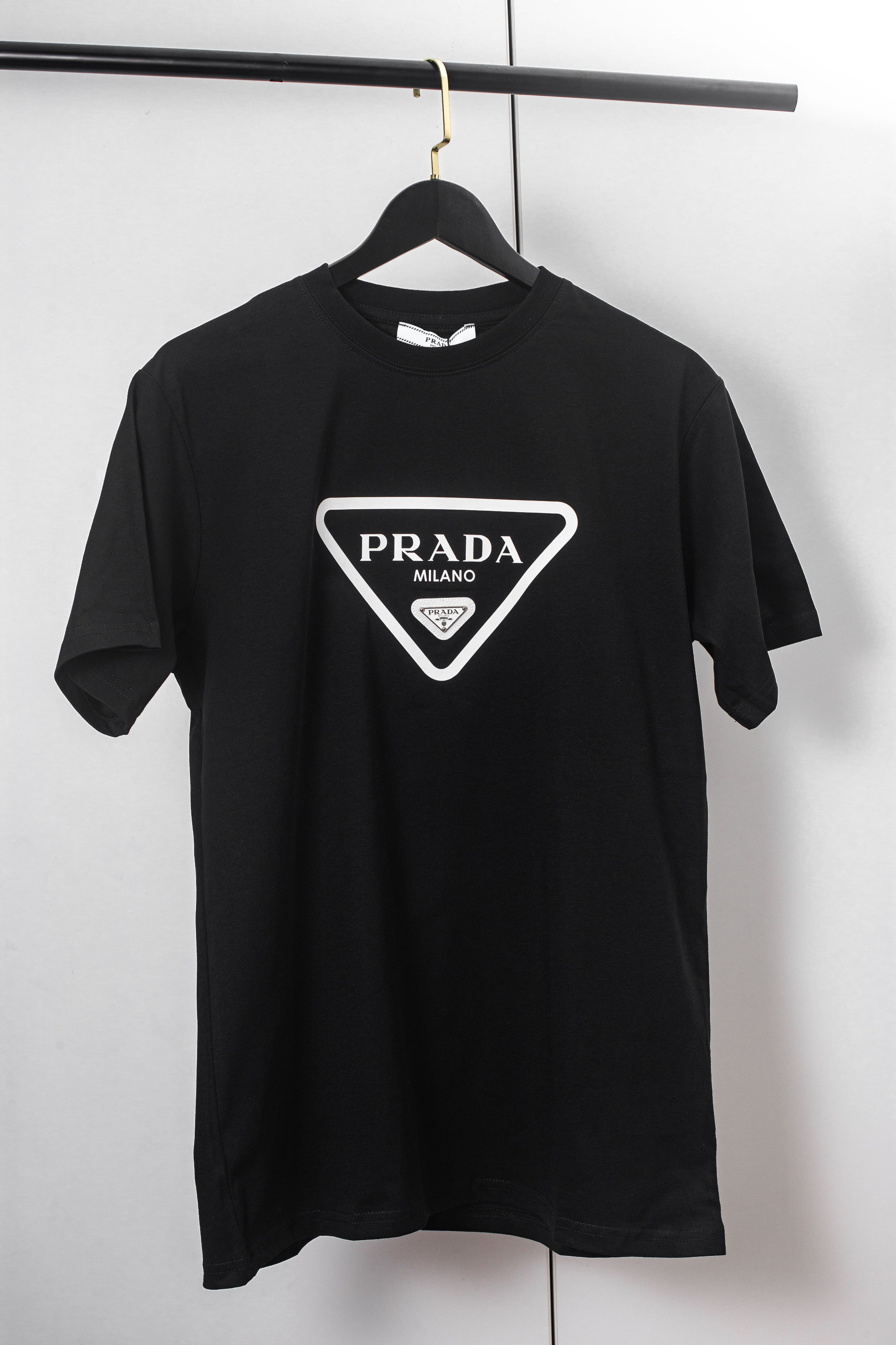 Одежда. Предметный и женский фотограф в Новосибирске