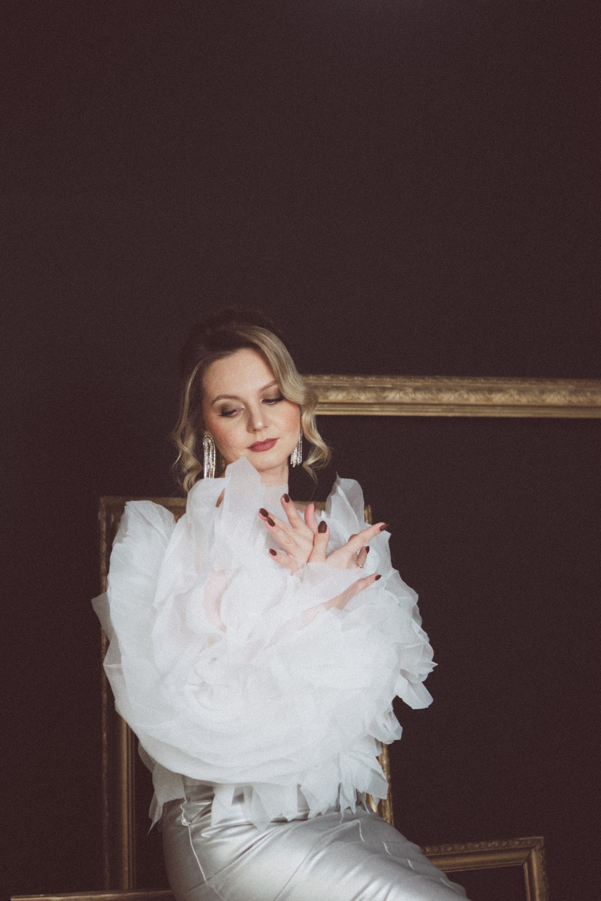 НОВОГОДНЯЯ ФОТОСЕСИИЯ В СТУДИИ ДЛЯ ДЕВУШКИ И ПРОГУЛКА ПО ЧЕРНЫШЕВСКОЙ. Профессиональный фотограф, Санкт-Петербург — Виктория Богомолова