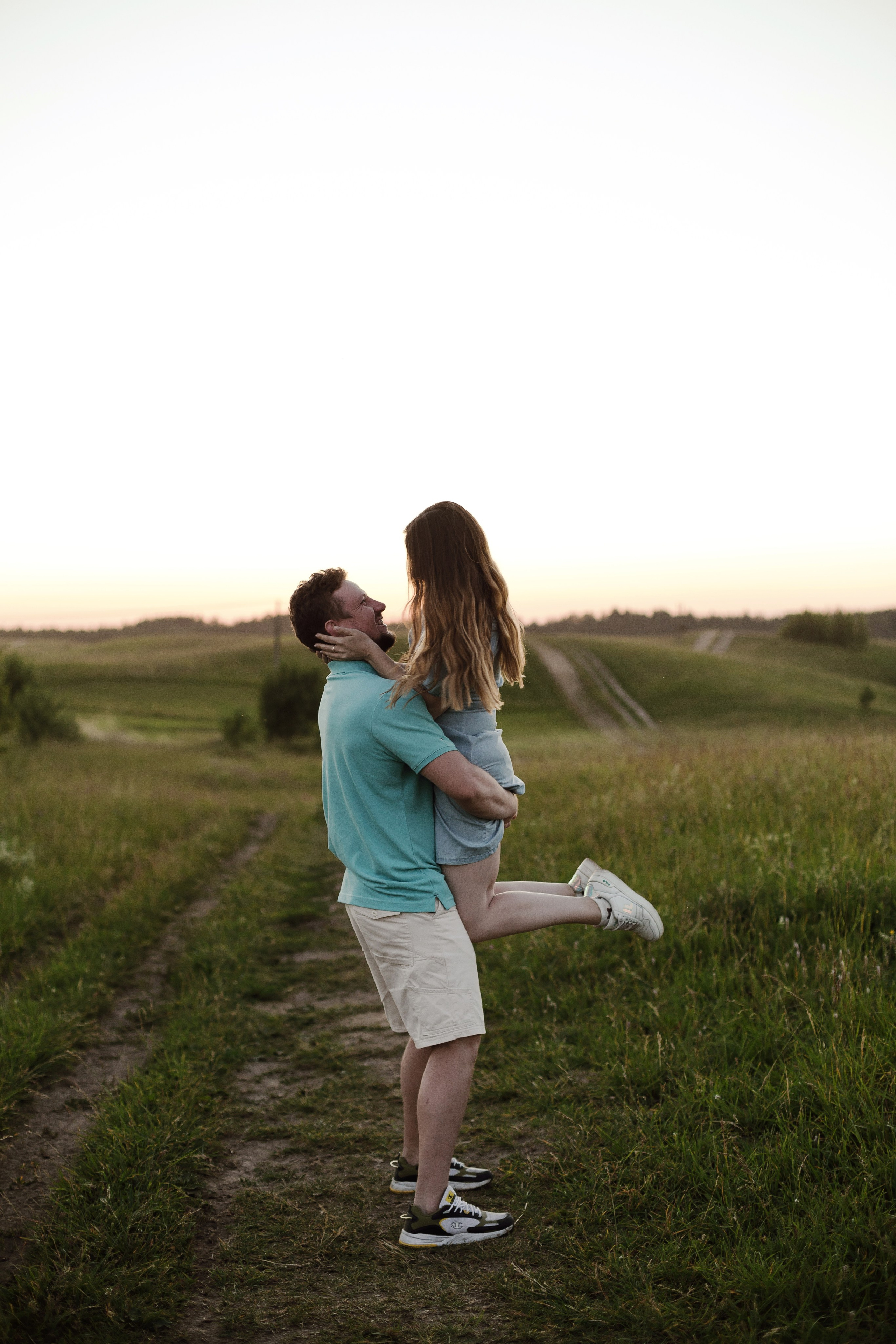 Колтушские высоты — Марина и Сергей. Портретный фотограф в Санкт-Петербурге Элина Ситникова