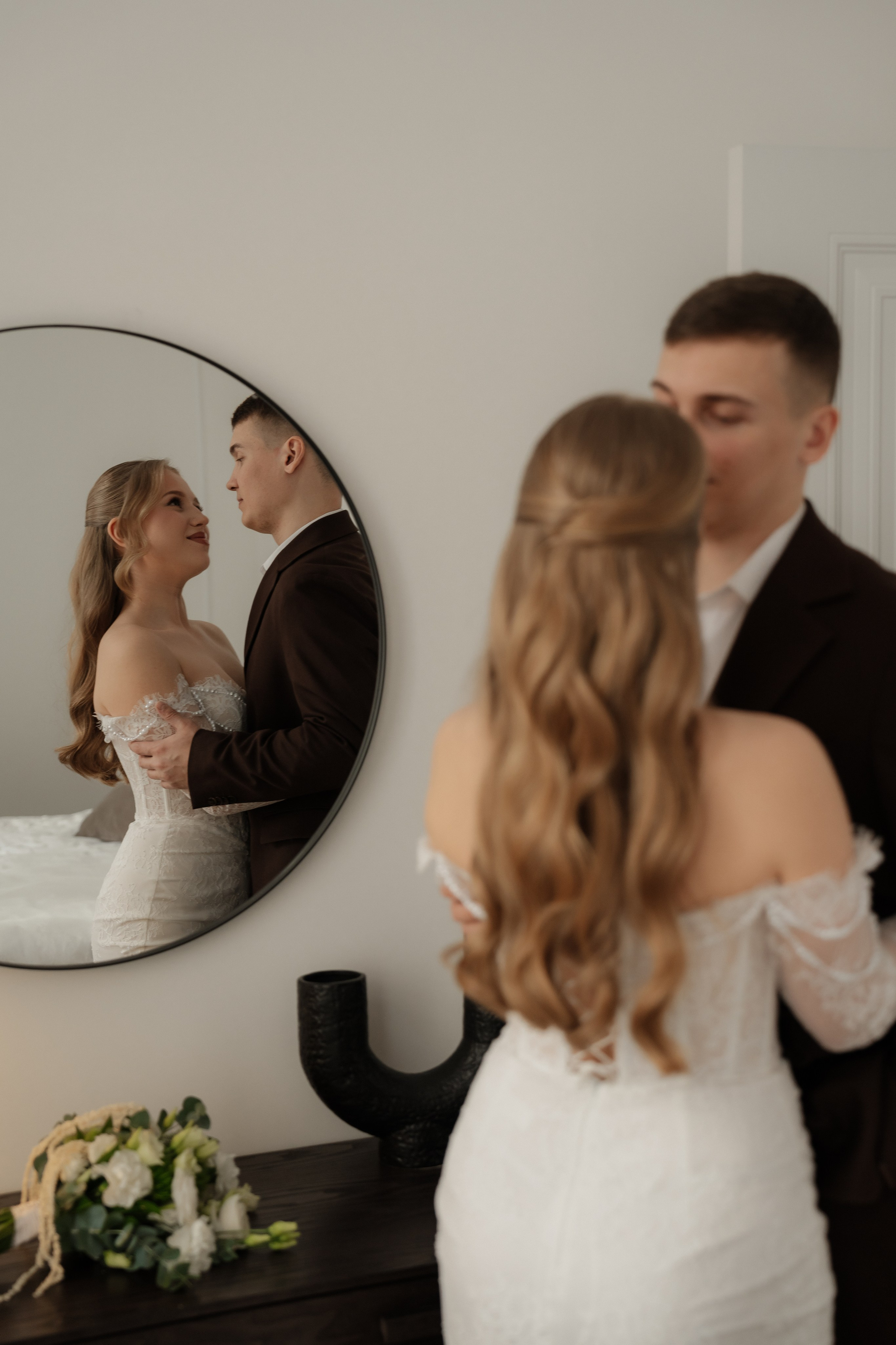 Свадебная фотосессия в отеле, апартаментах | Архангельск | Елизавета Стрекаловская. Свадебный и портретный фотограф в Архангельске Елизавета Стрекаловская
