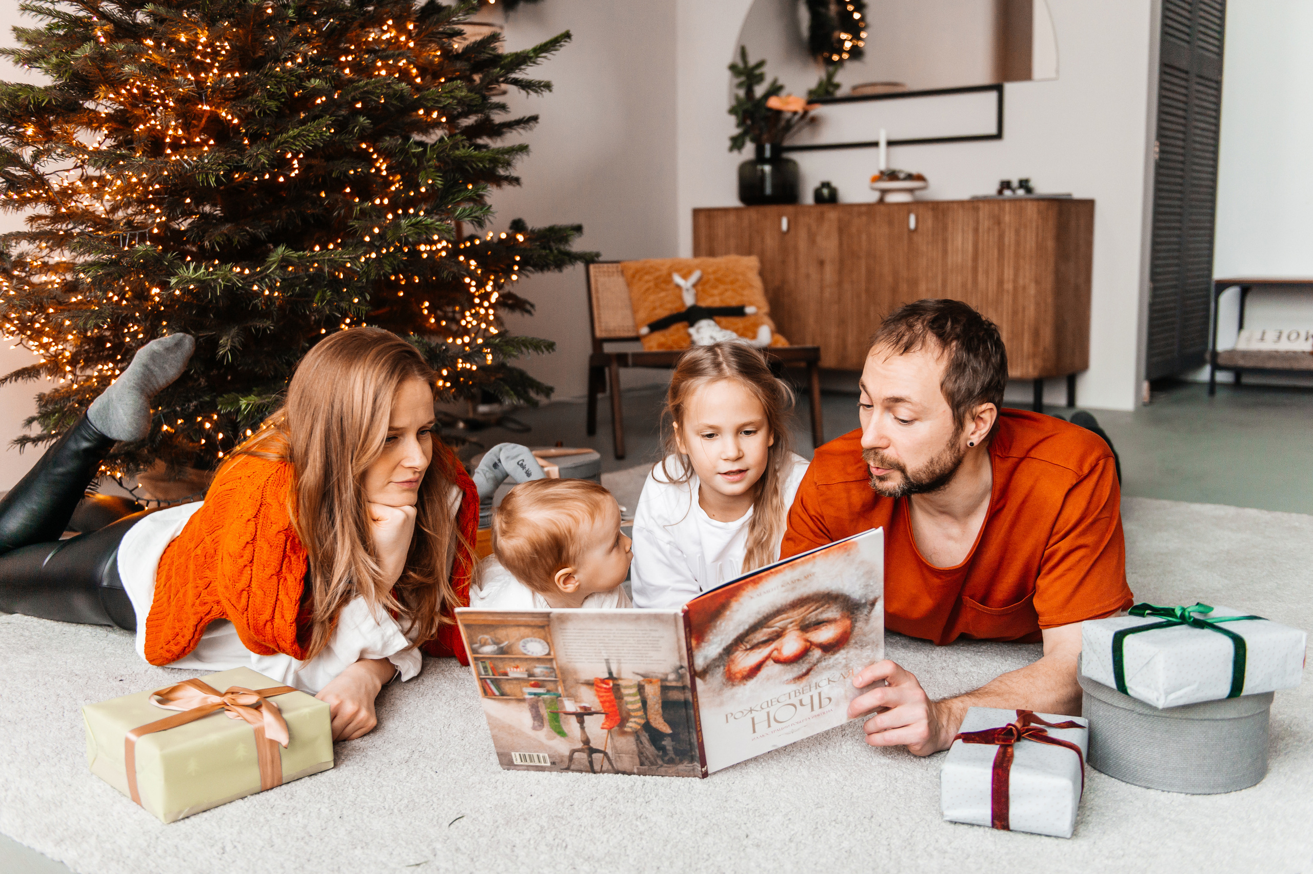 Новогодняя фотосъемка в студии Light studio. Свадебный и семейный фотограф в Минске Александра Божок