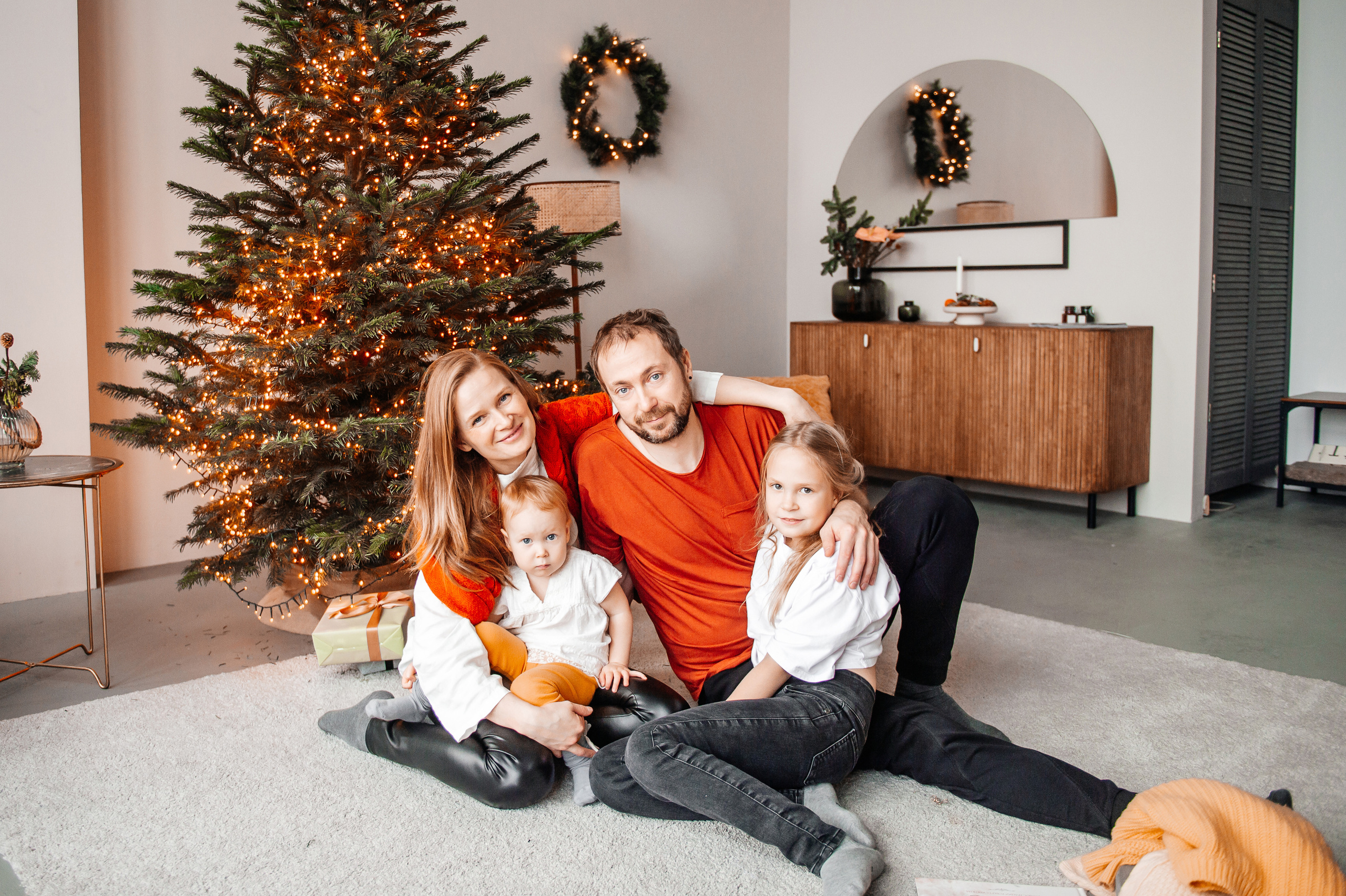 Новогодняя фотосъемка в студии Light studio. Свадебный и семейный фотограф в Минске Александра Божок