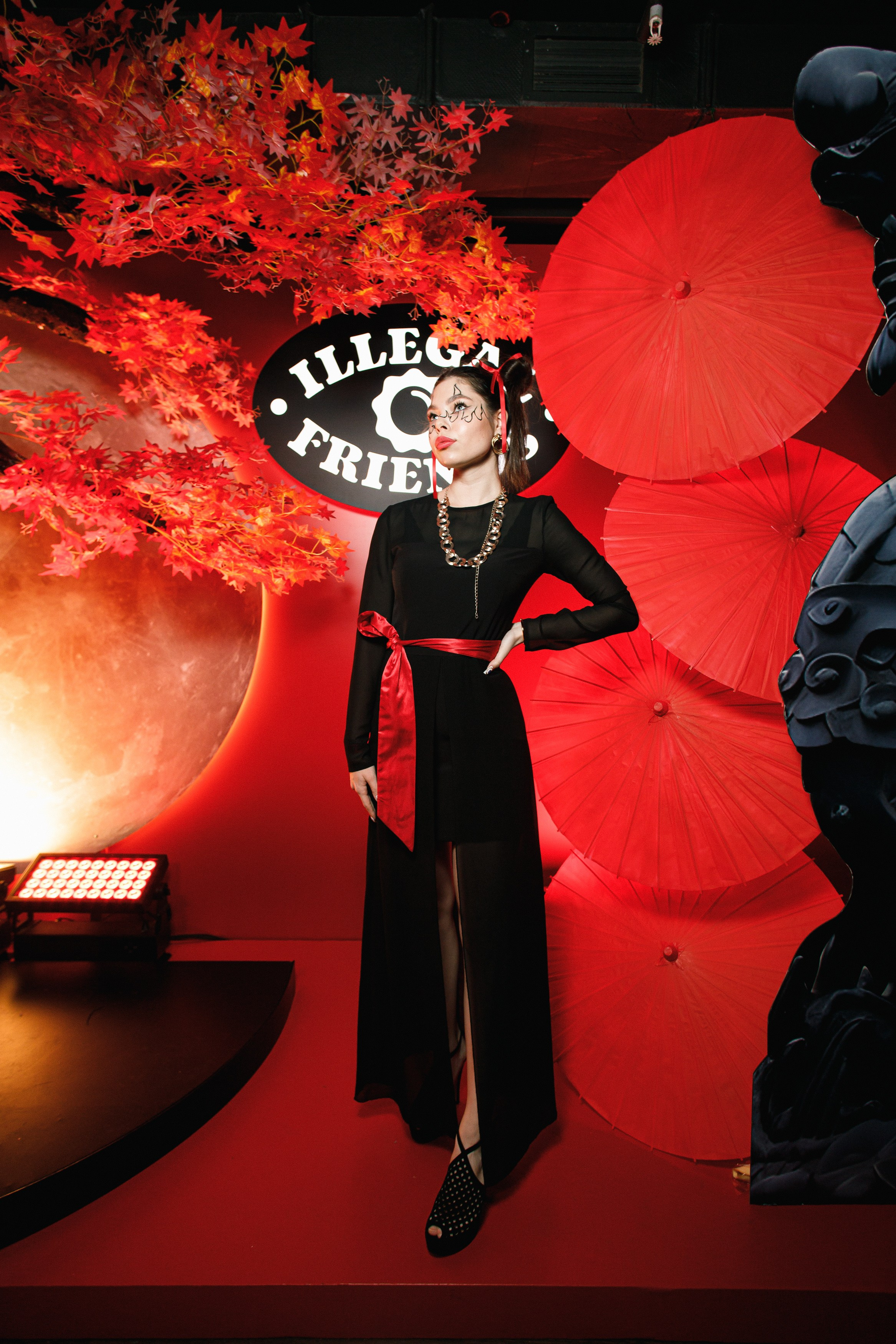 ILLEGAL FRIENDS | ASIA. СВОИ. ФОТООТЧЕТЫ-СОБЫТИЯ-МЕСТА