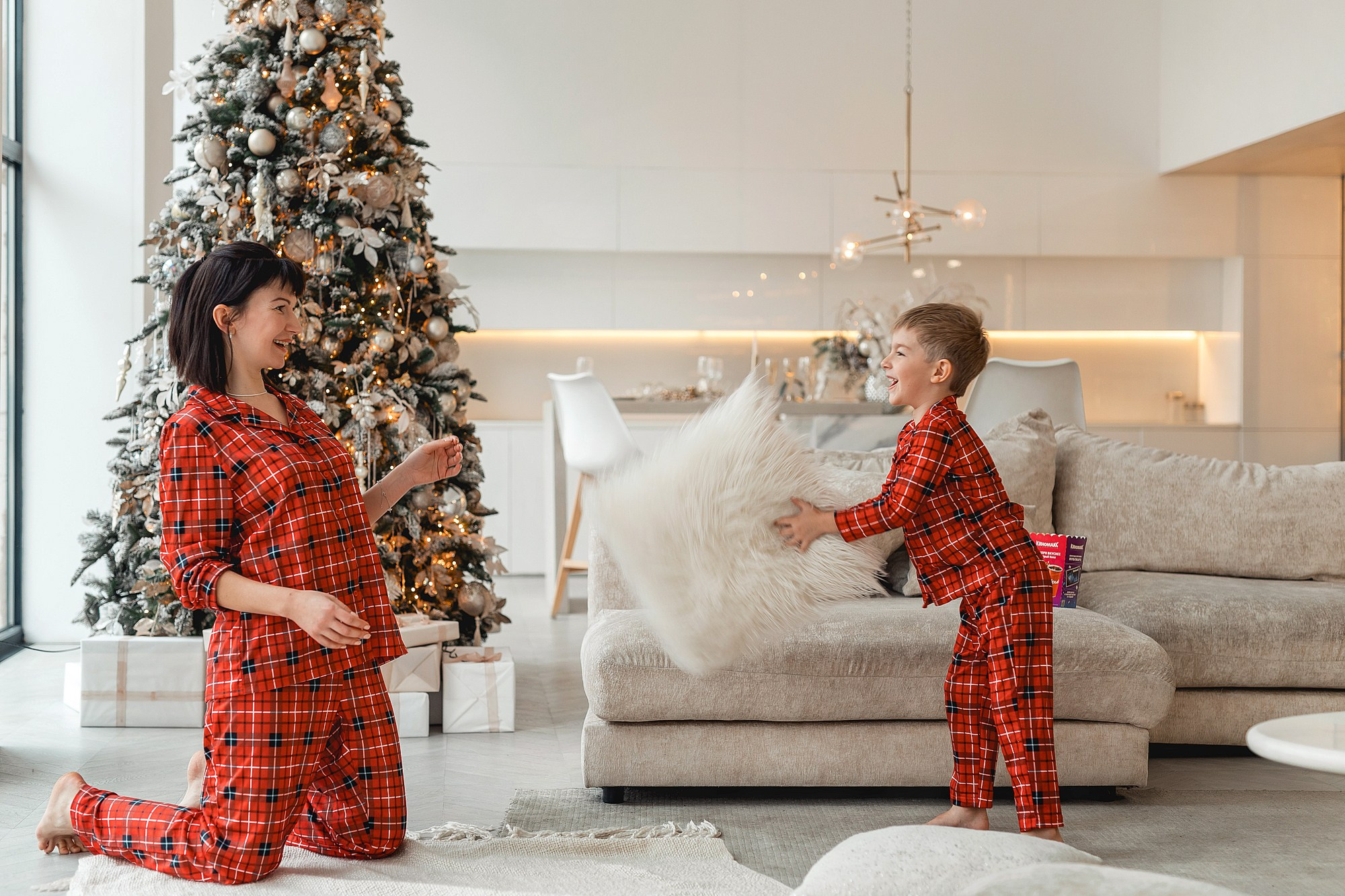 Александра и Рома. Главная