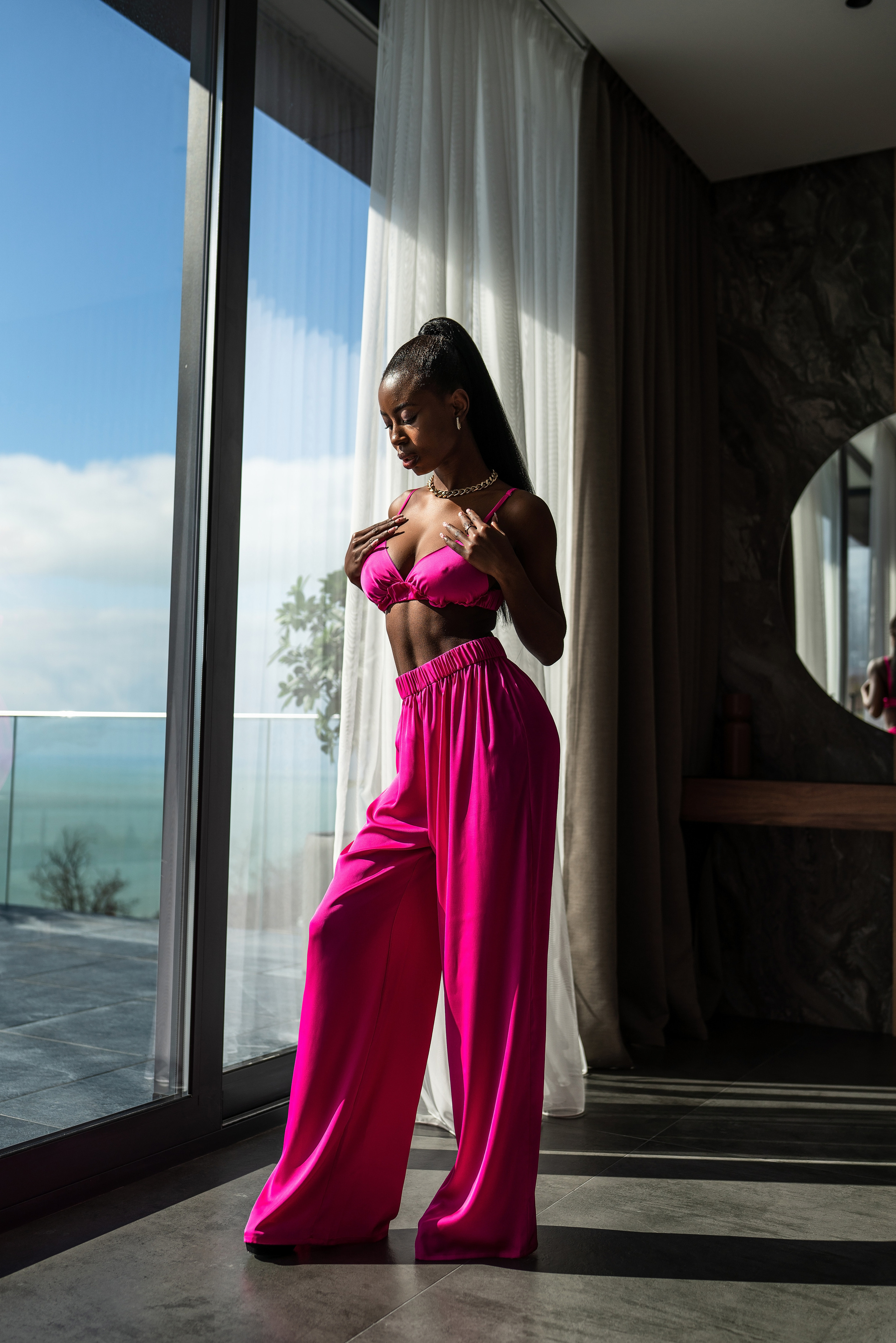 Сьемка для маркетплейсов Красная поляна. Фотограф Сочи