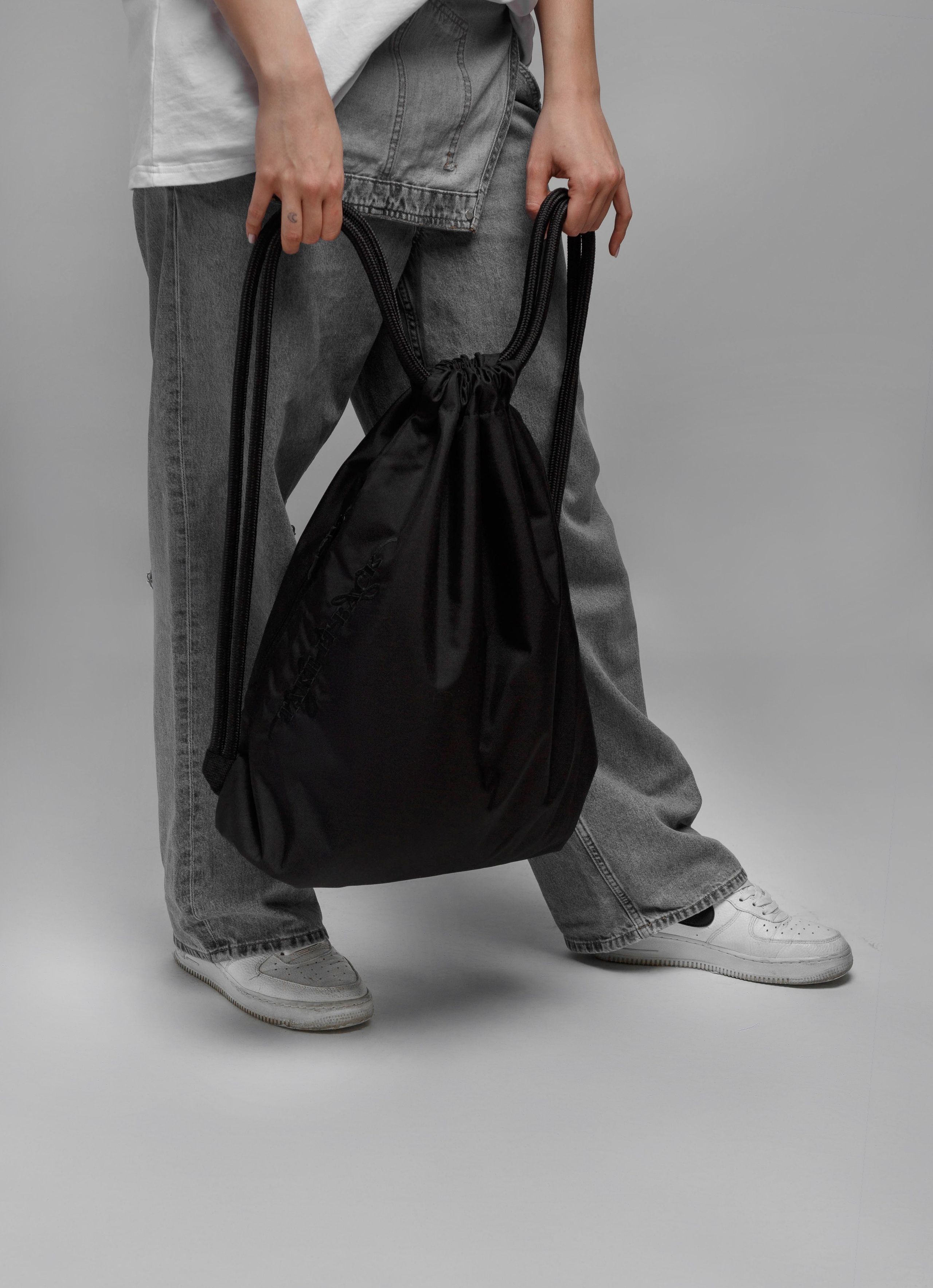 Реклама рюкзаков от Эдгара. Свадебный, предметный и портретный фотограф в Волгограде