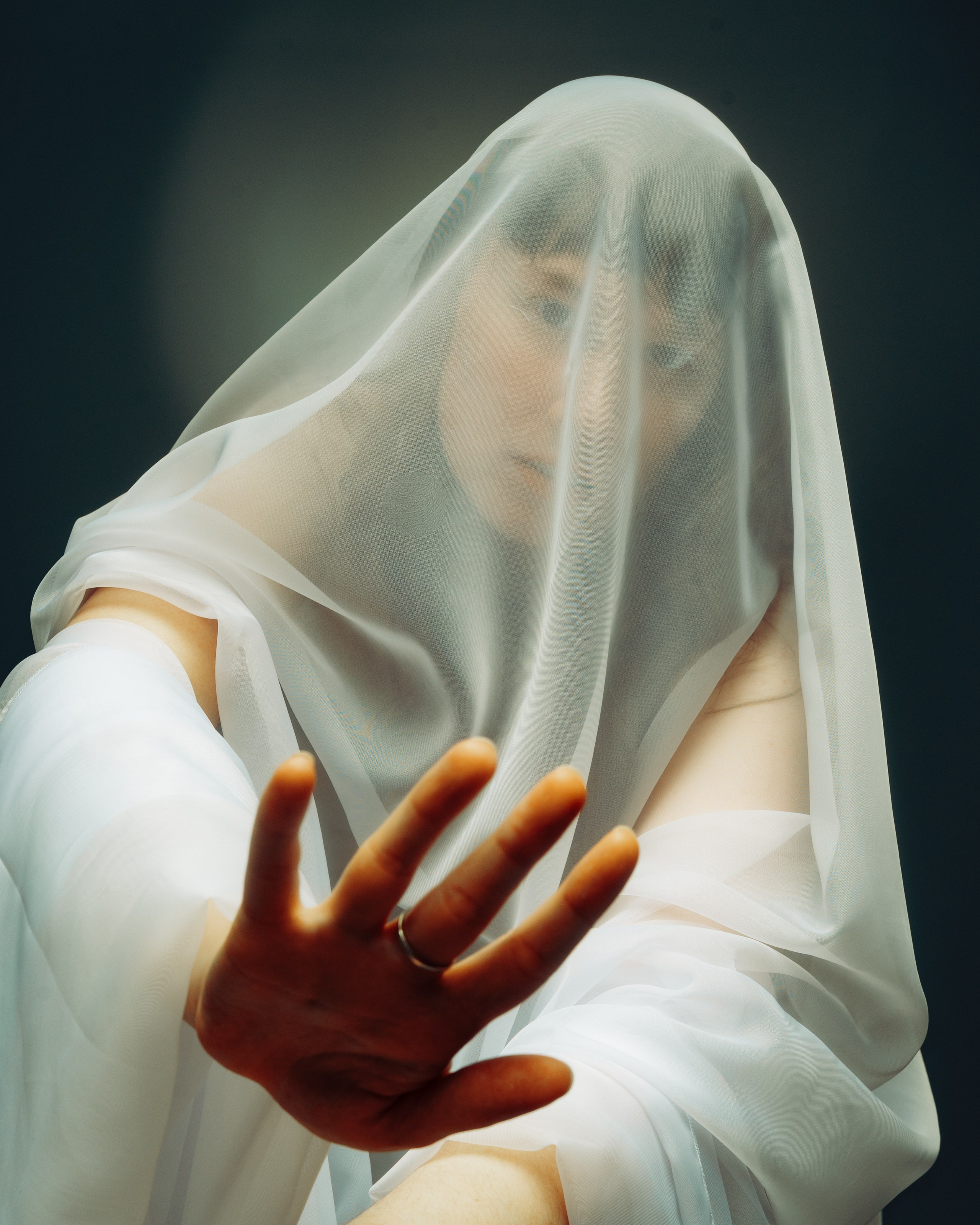 Женская архетипная съемка в студии. Фотоведьма Дарья Нечинская