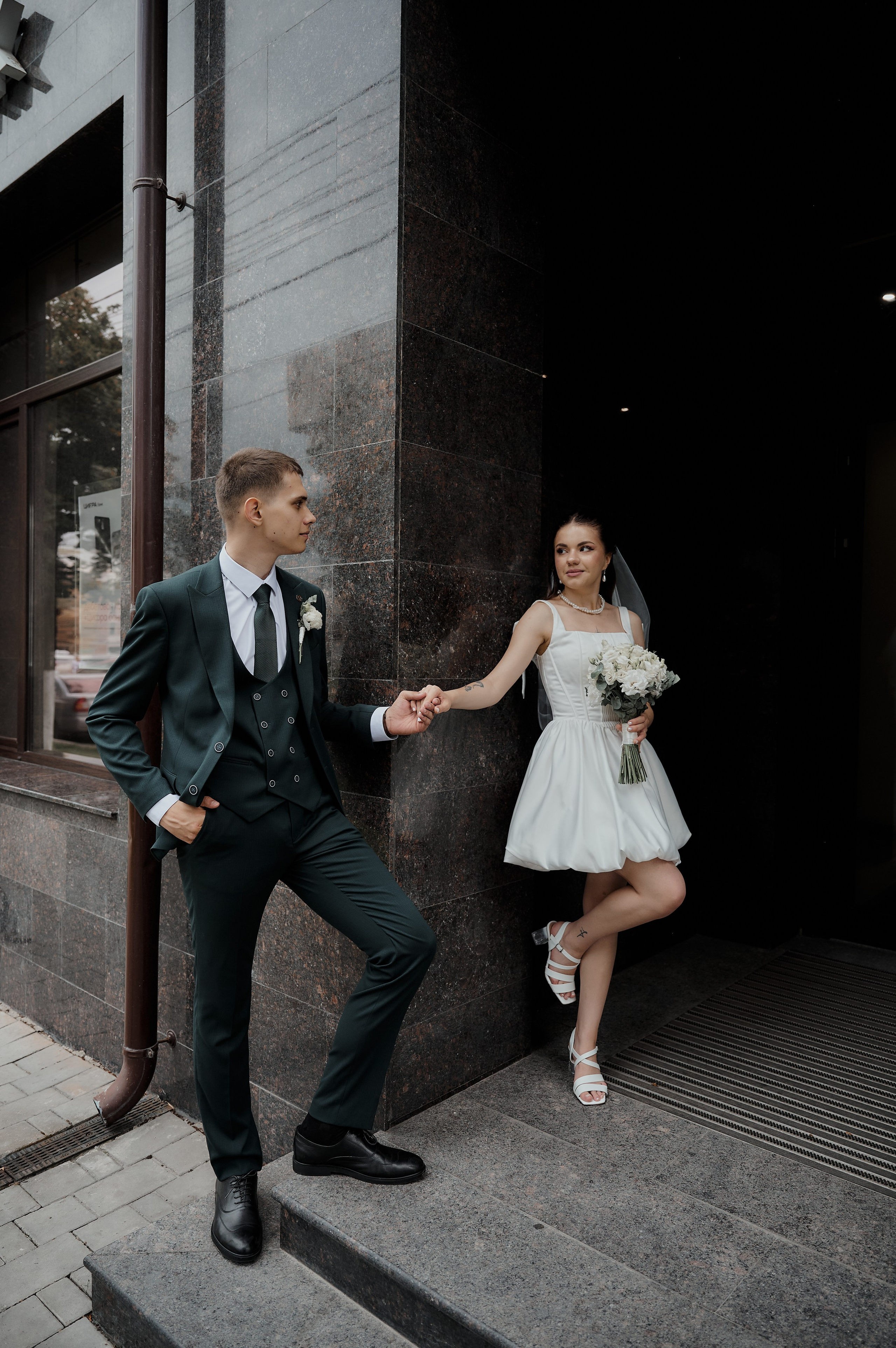 Свадебная прогулка по Туле. Свадебный фотограф в Туле Никита Беляев