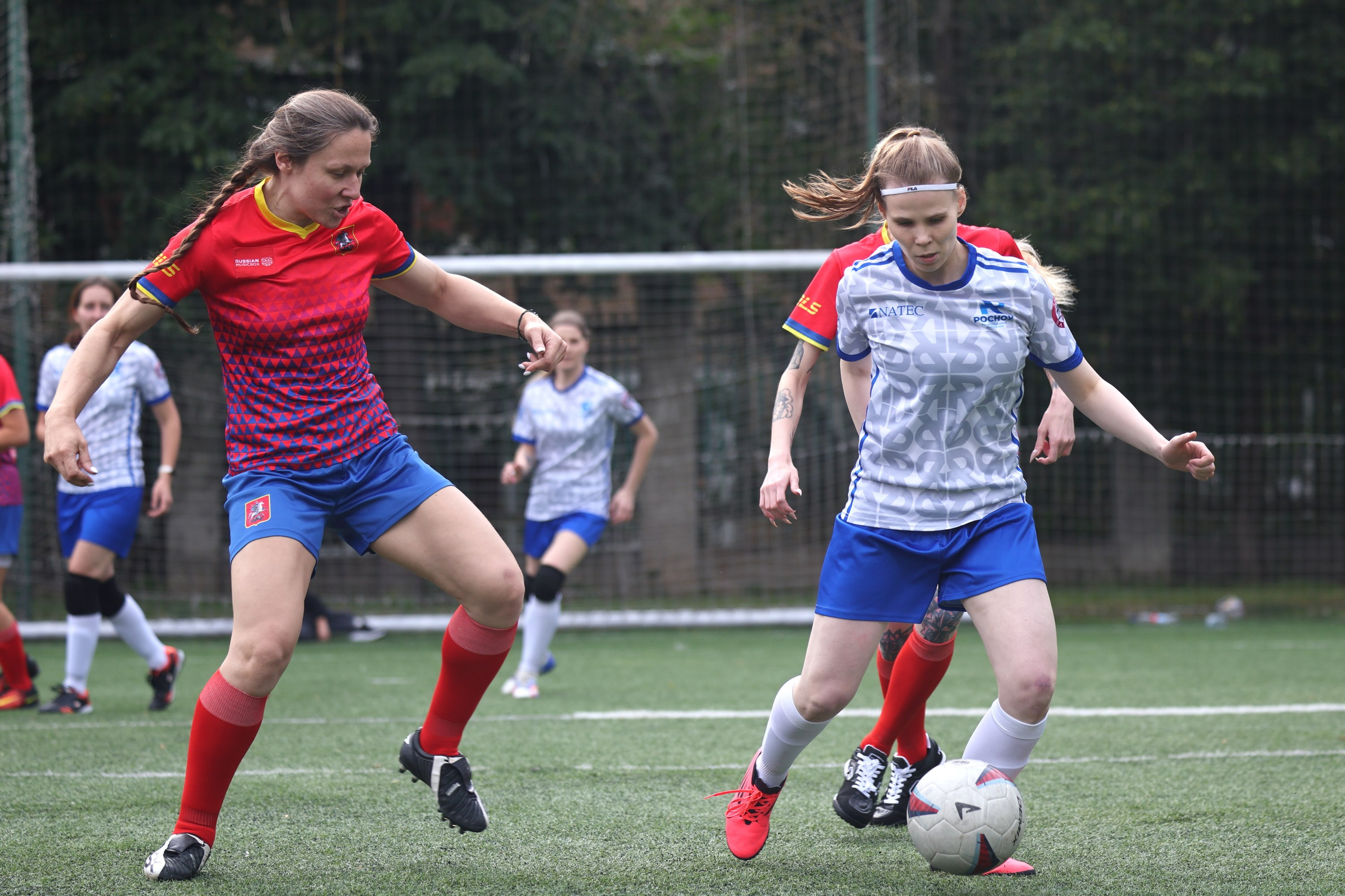 Футбол. Женская лига. Спортивный и репортажный фотограф Ермакова Светлана