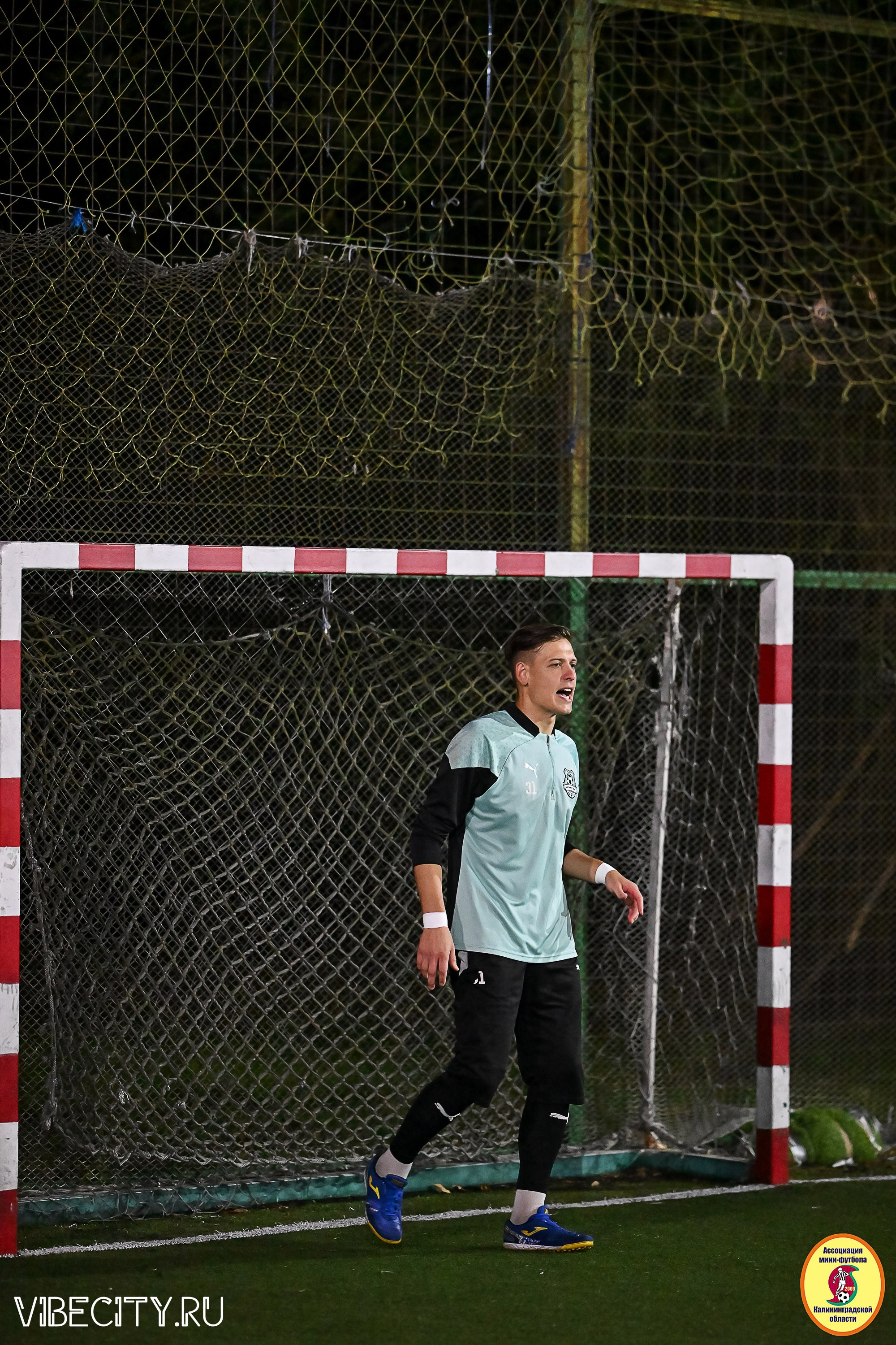 ФИНАЛЬНЫЕ ИГРЫ КУБКА МИНИ-ФУТБОЛЬНОЙ ЛИГИ И КУБКА КОРПОРАТИВНОЙ МФЛ 2025. VIBECITY.RU Вайб Сити Ру Фоторепортажи Фотоотчеты Калининград