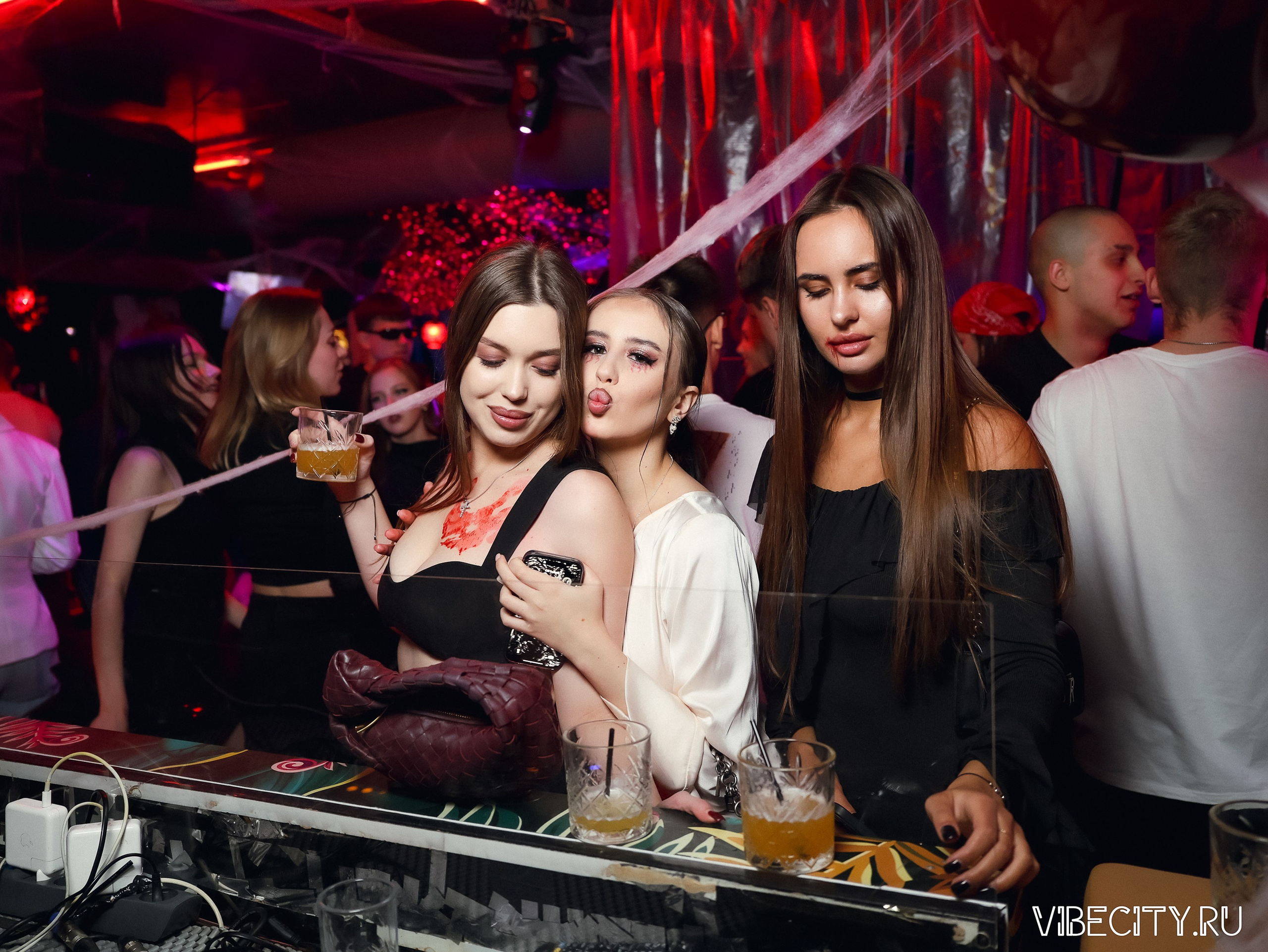 DOUBLE U. VIBECITY.RU Вайб Сити Ру Фоторепортажи Фотоотчеты Калининград