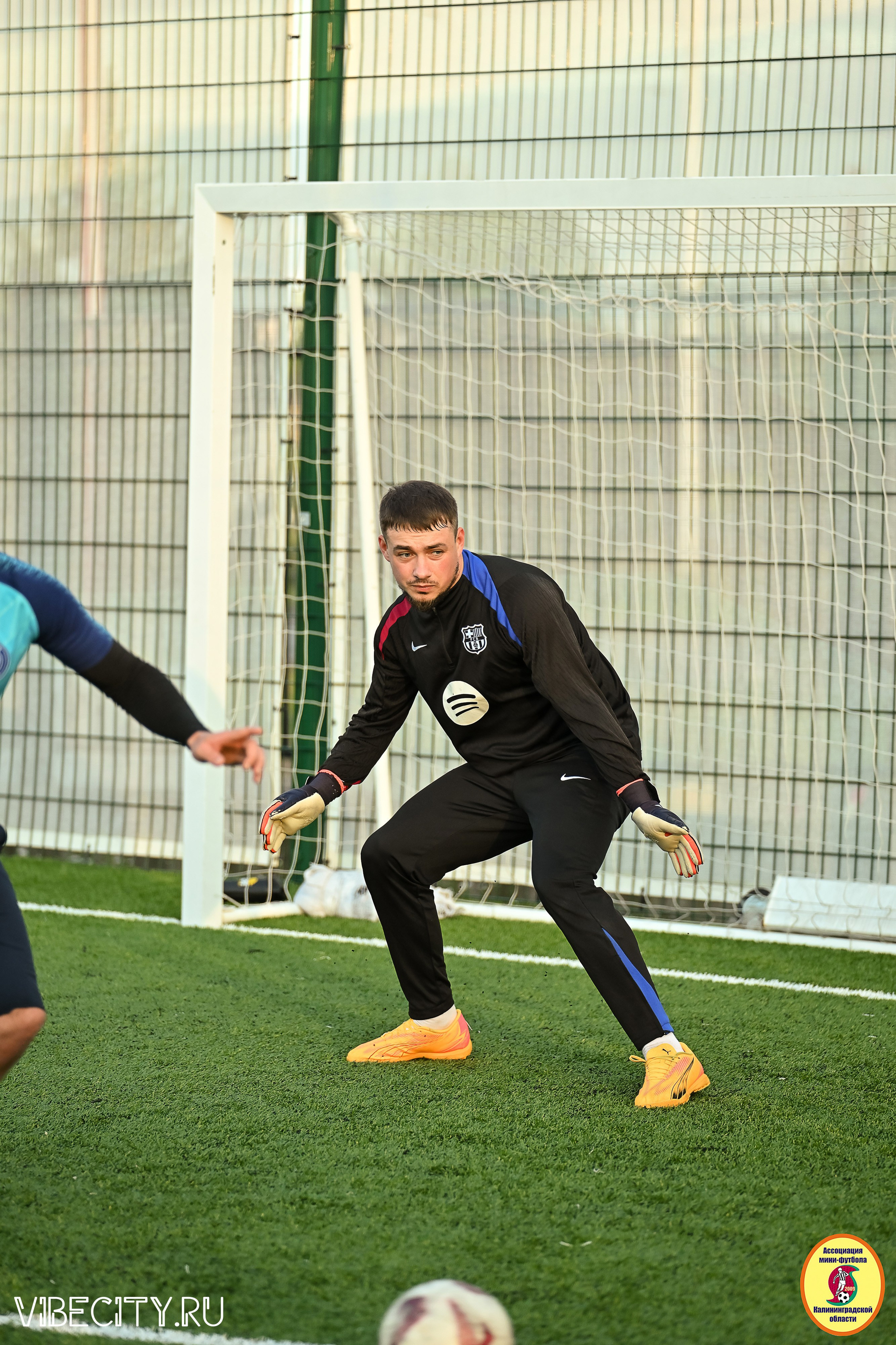 ИГРЫ МИНИ-ФУТБОЛЬНОЙ И КОРПОРАТИВНОЙ ЛИГИ. VIBECITY.RU Вайб Сити Ру Фоторепортажи Фотоотчеты Калининград
