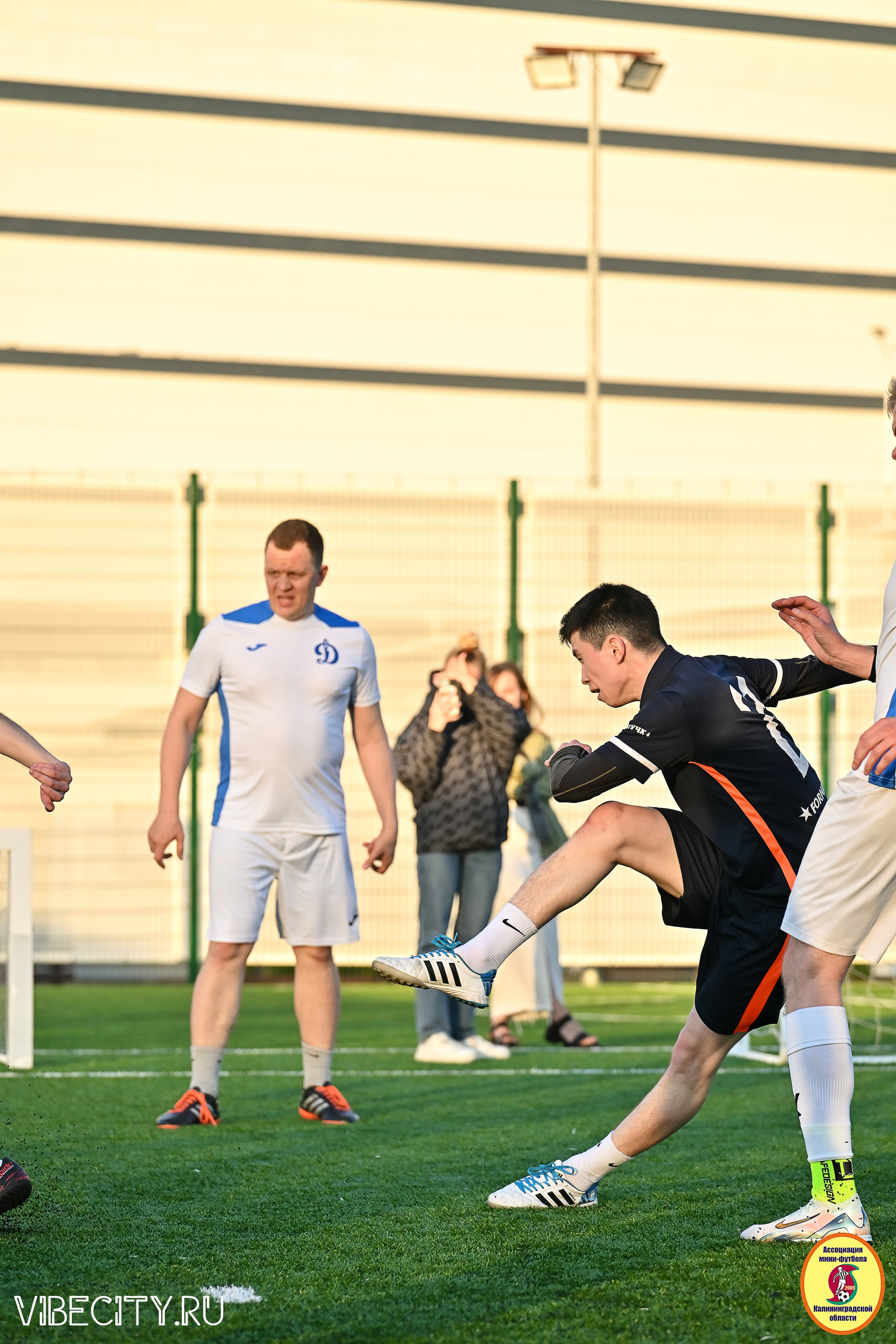 ИГРЫ МИНИ-ФУТБОЛЬНОЙ И КОРПОРАТИВНОЙ ЛИГИ. VIBECITY.RU Вайб Сити Ру Фоторепортажи Фотоотчеты Калининград