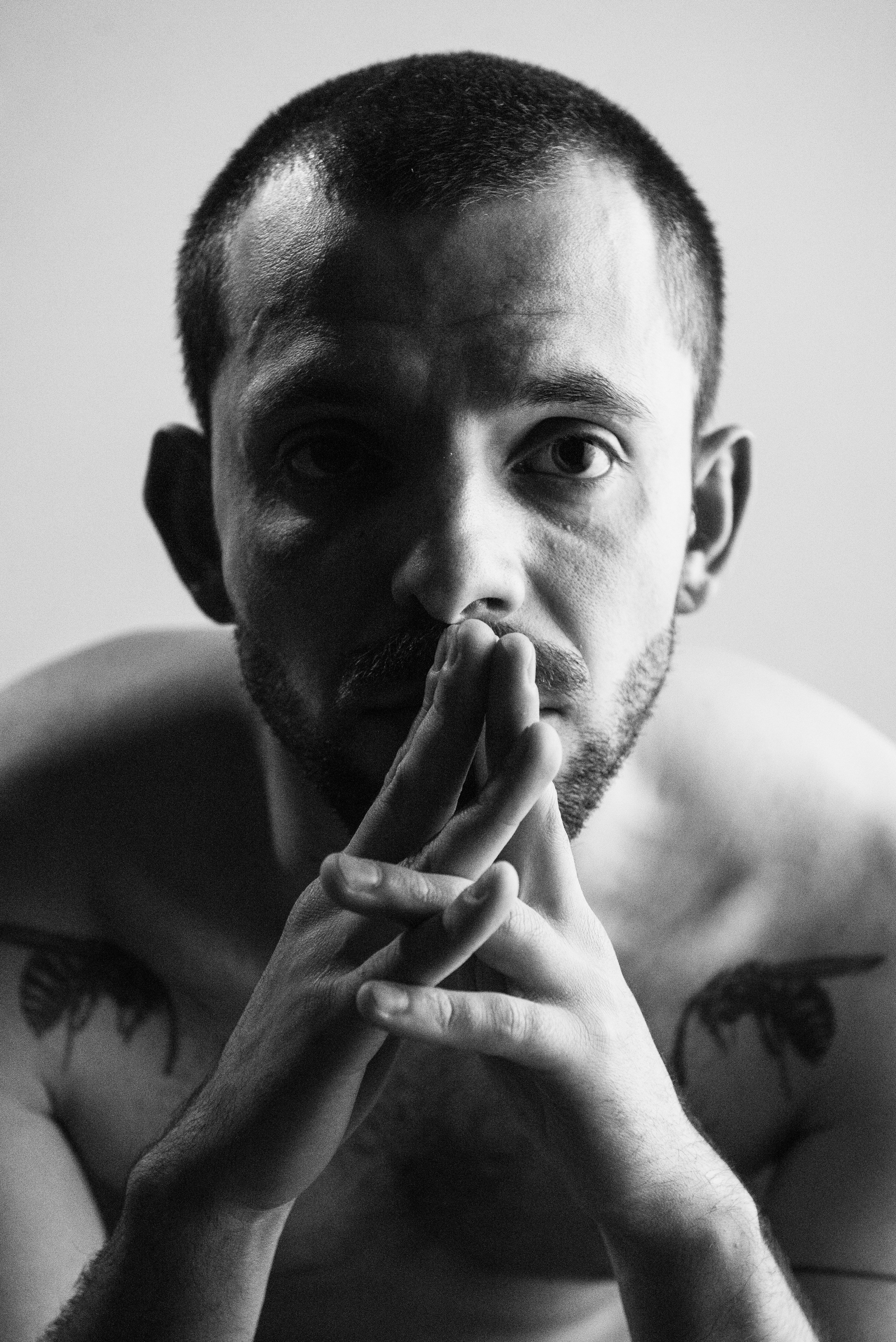 Юрий/ню/18+. Портретный и архитектурный фотограф в Москве и Санкт-Петербурге