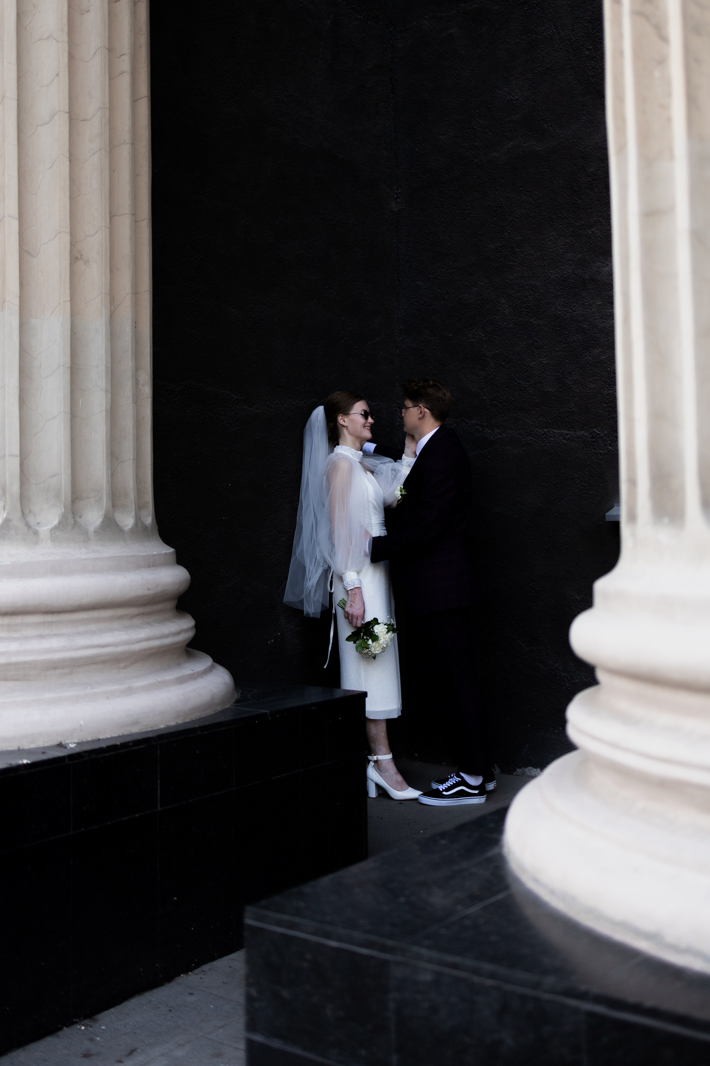 Владислав и Юлия Вечерняя прогулка по городу. Свадебный Фотограф в Иркутске Екатерина Елисеева