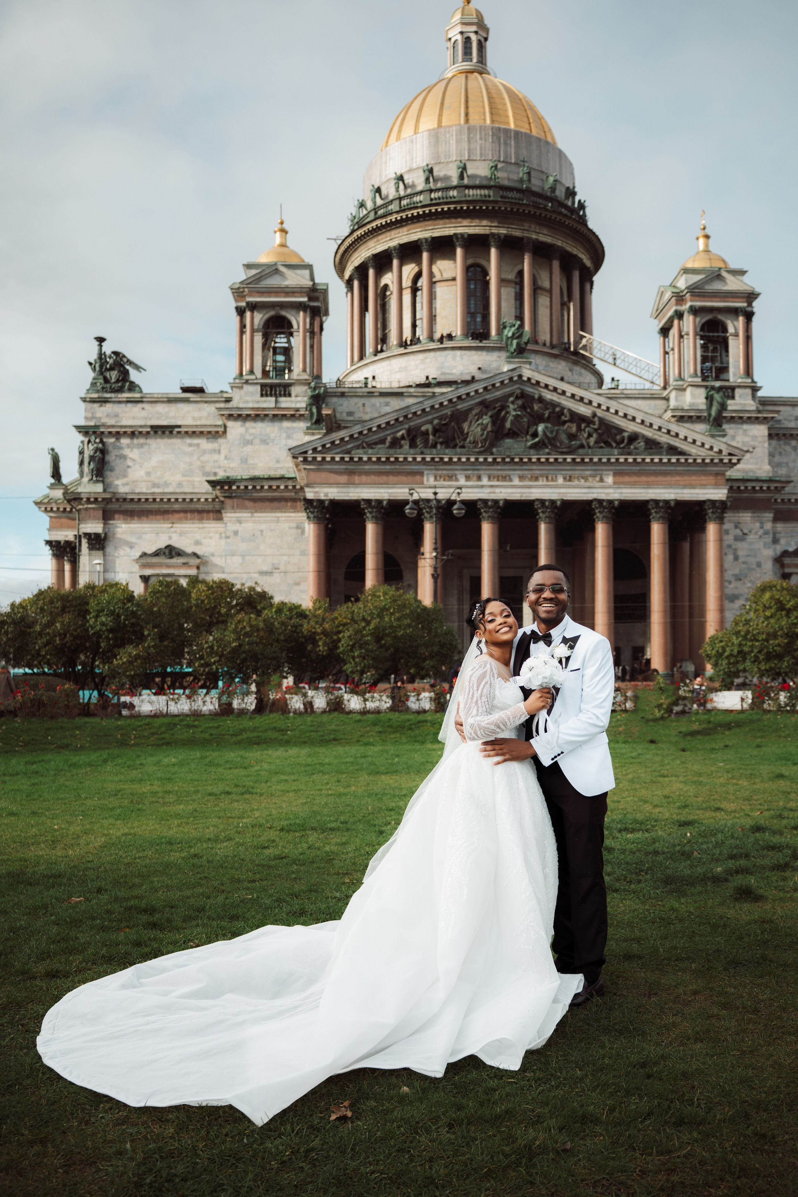 Joa & Gabriella. Photographer based in moscow Peter Tchana