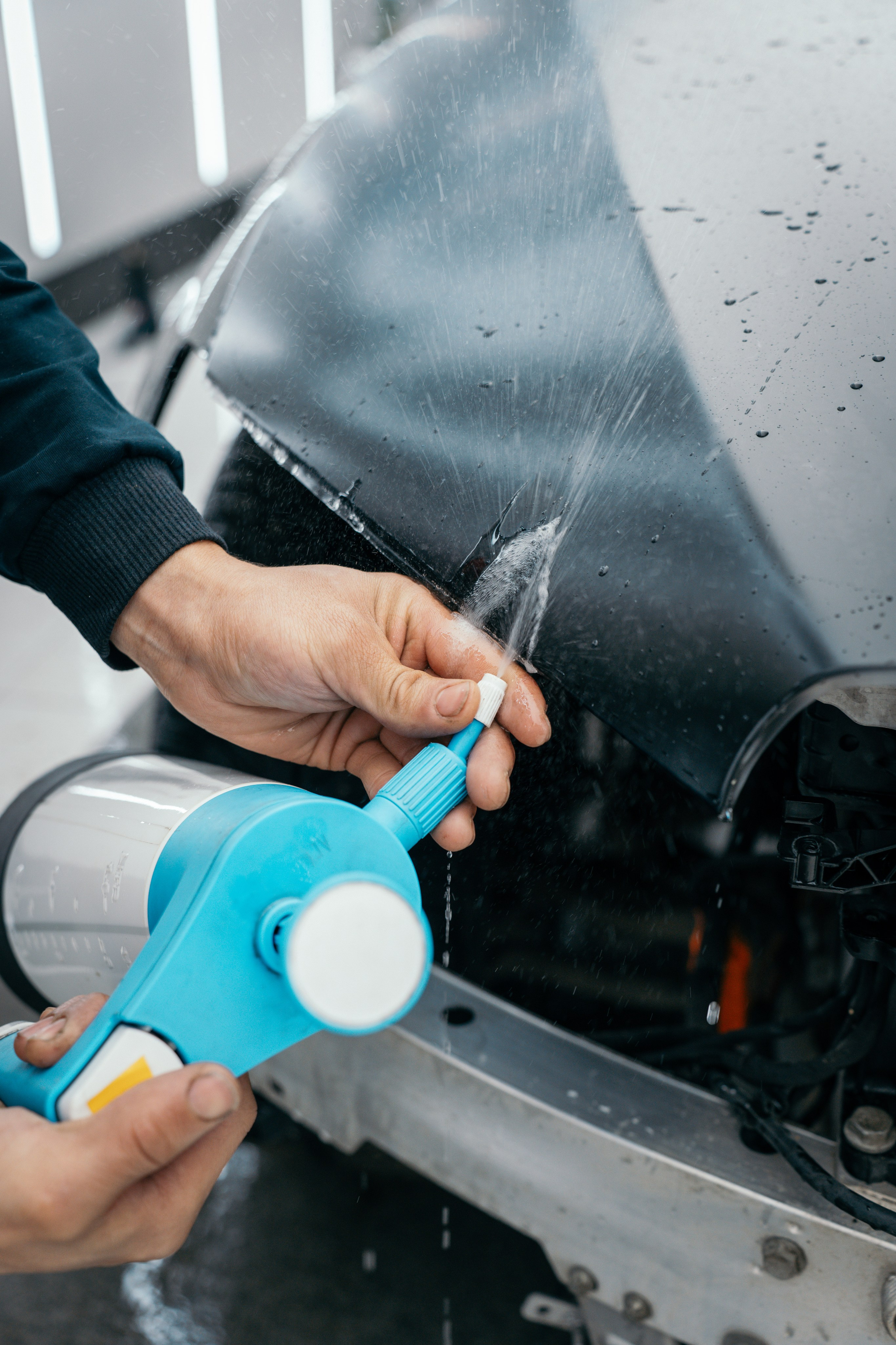 Triumph Car Services. Photographer based in moscow Peter Tchana