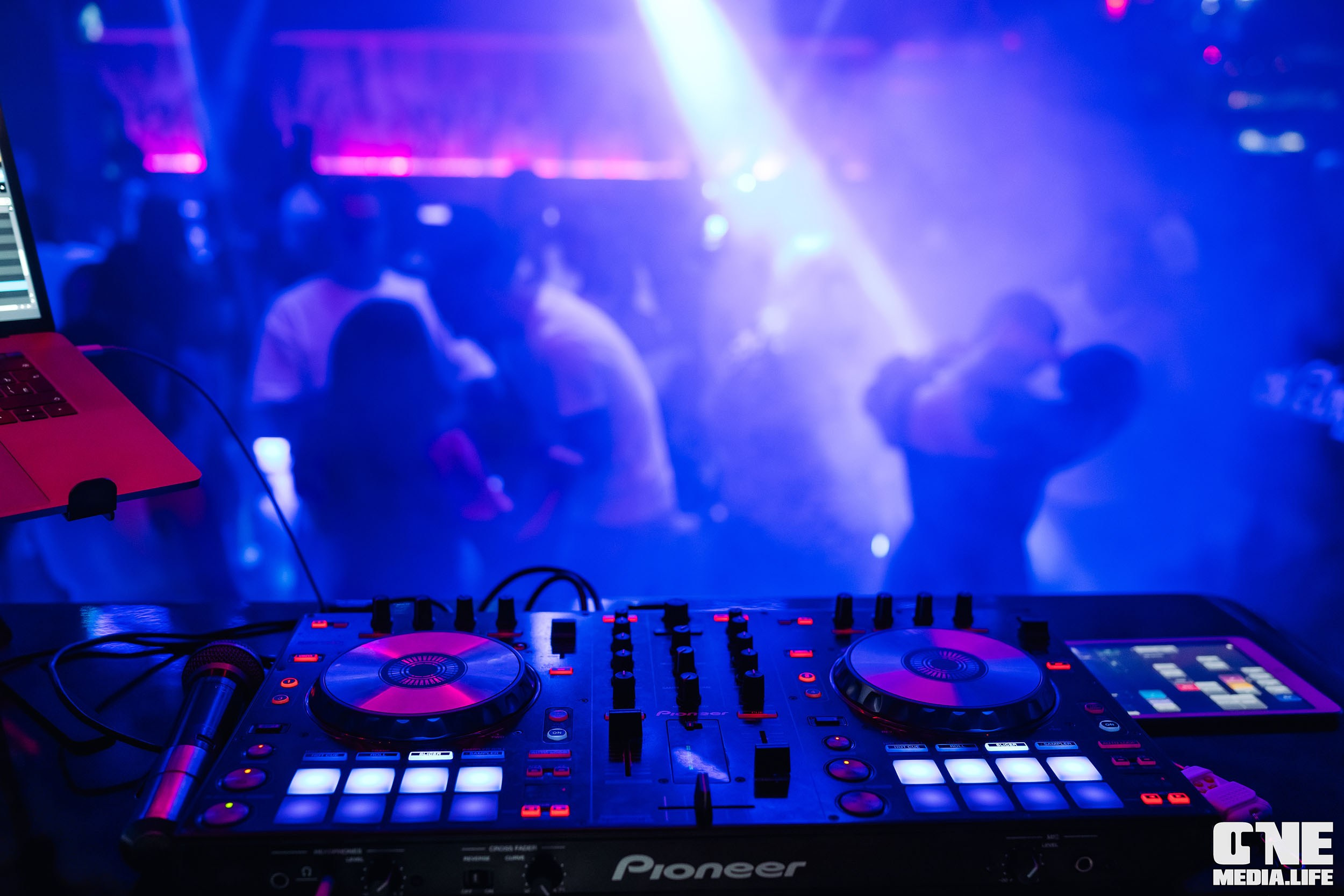 Фоторепортаж из РК Планета. One Media Life: фоторепортажи, фотоотчеты с мероприятий и заведений