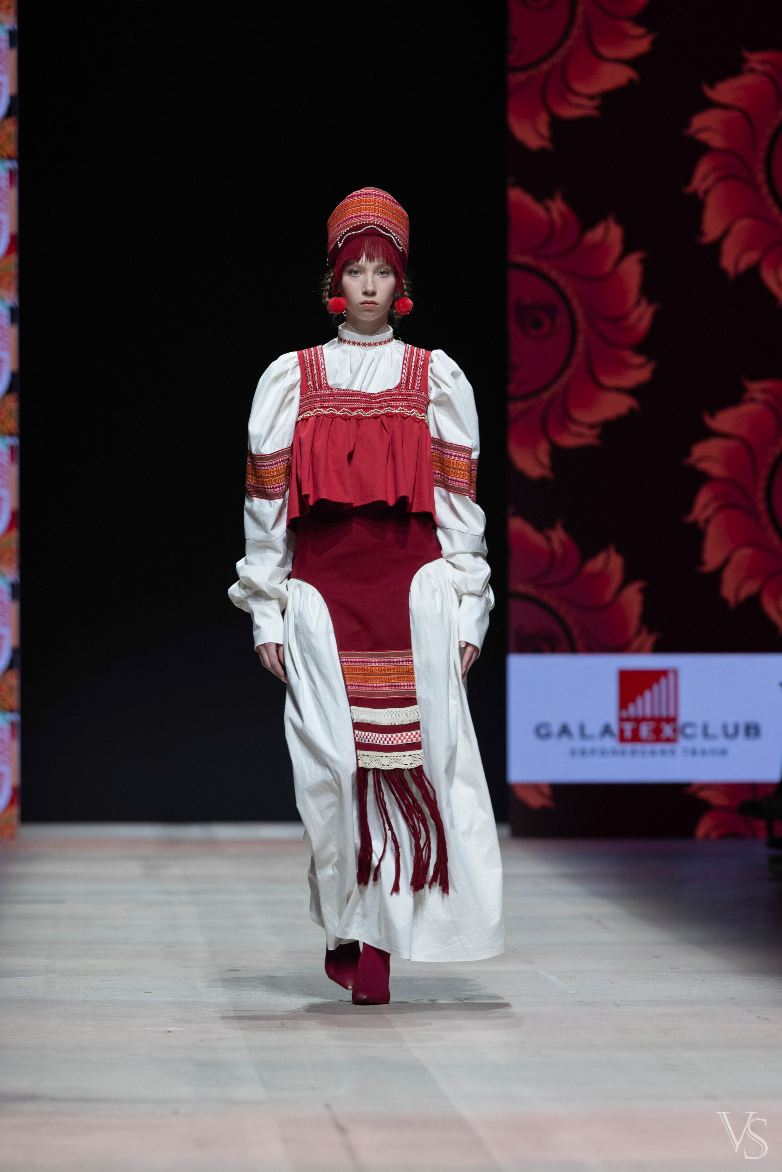 Неделя Российской моды. Манеж. РГУ Косыгина. Фотограф Виктор Степанов