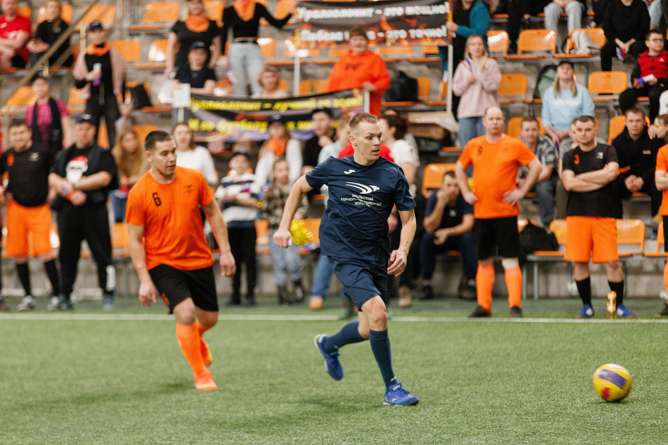 Фотограф на корпоративный футбольный турнир. Контент для бизнеса в Екатеринбурге Полдень Медиа