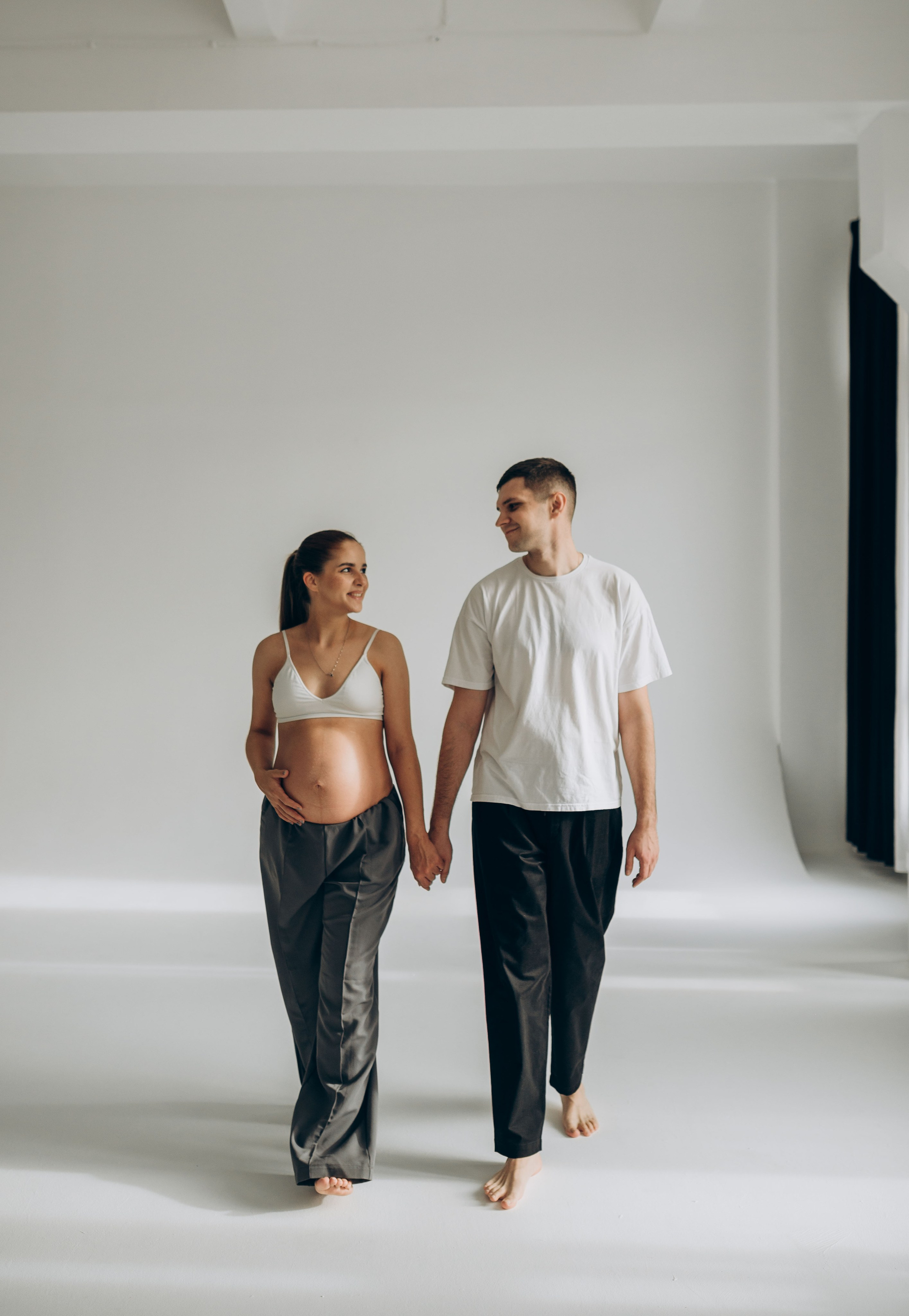 Фотосессия беременности в студии. Семейный фотограф в Домодедово и Москве Елена Пичугина